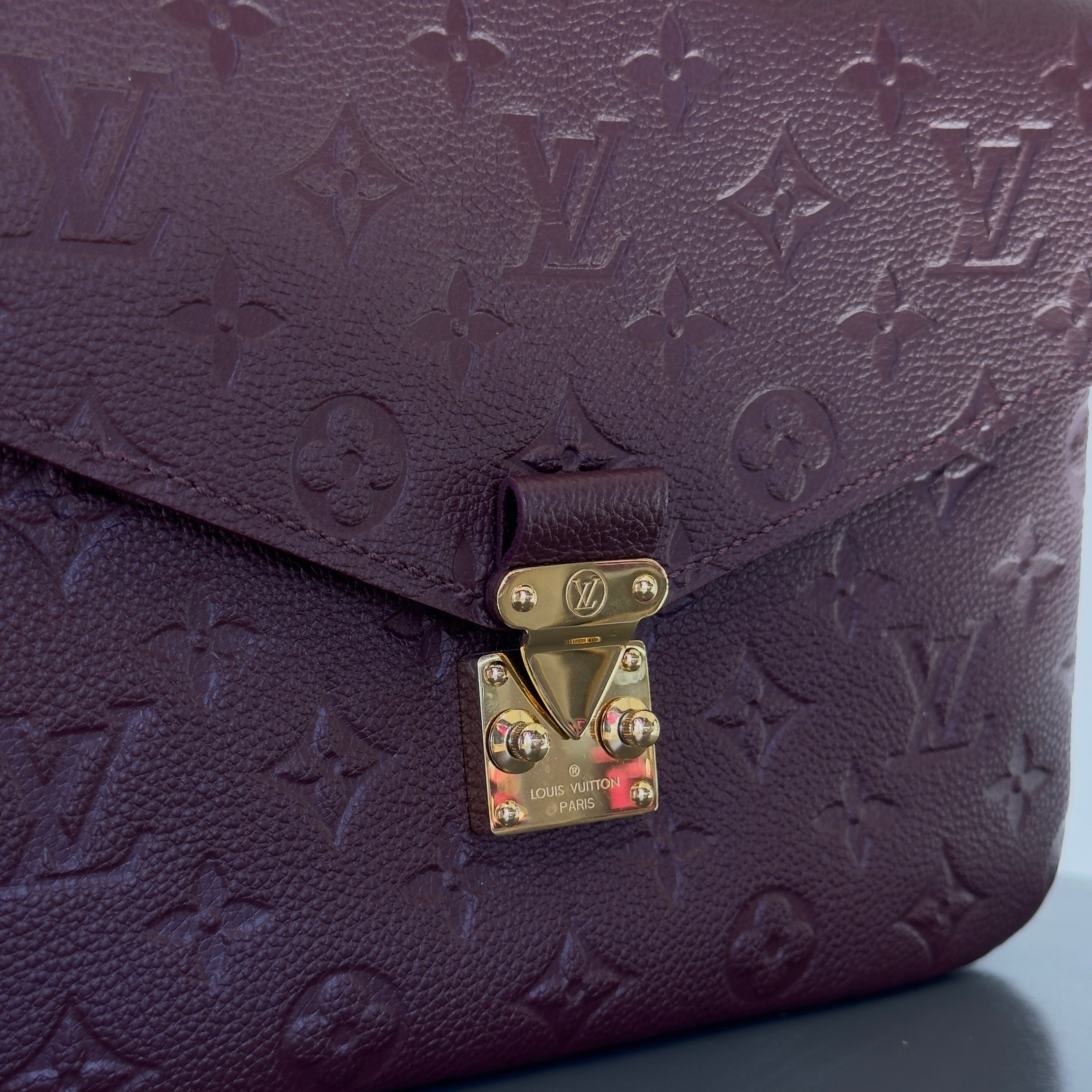 Louis Vuitton Metis Empreinte Wine Burgundy - Queen May