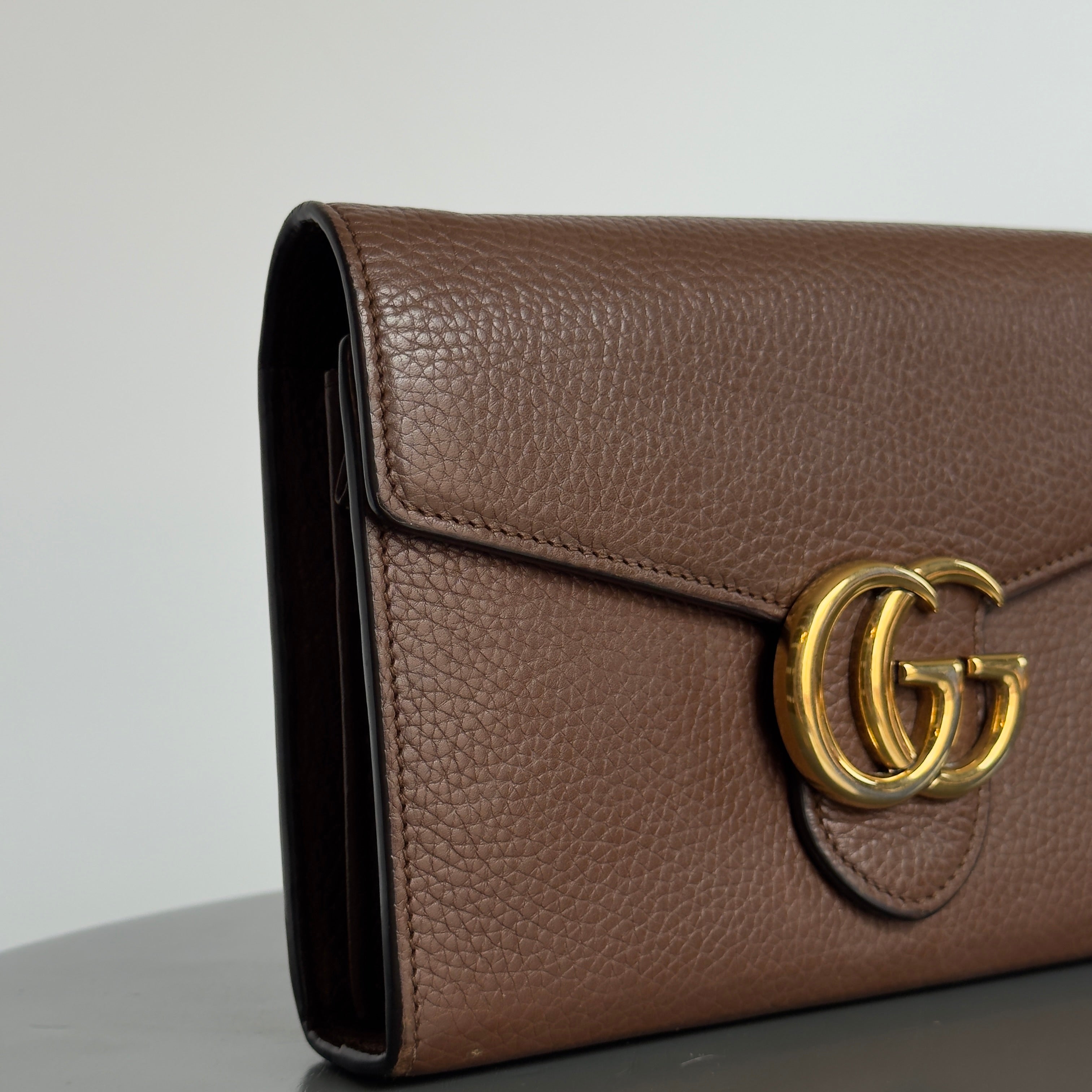 Gucci GG Marmont Chain Crossbody Wallet - Queen May