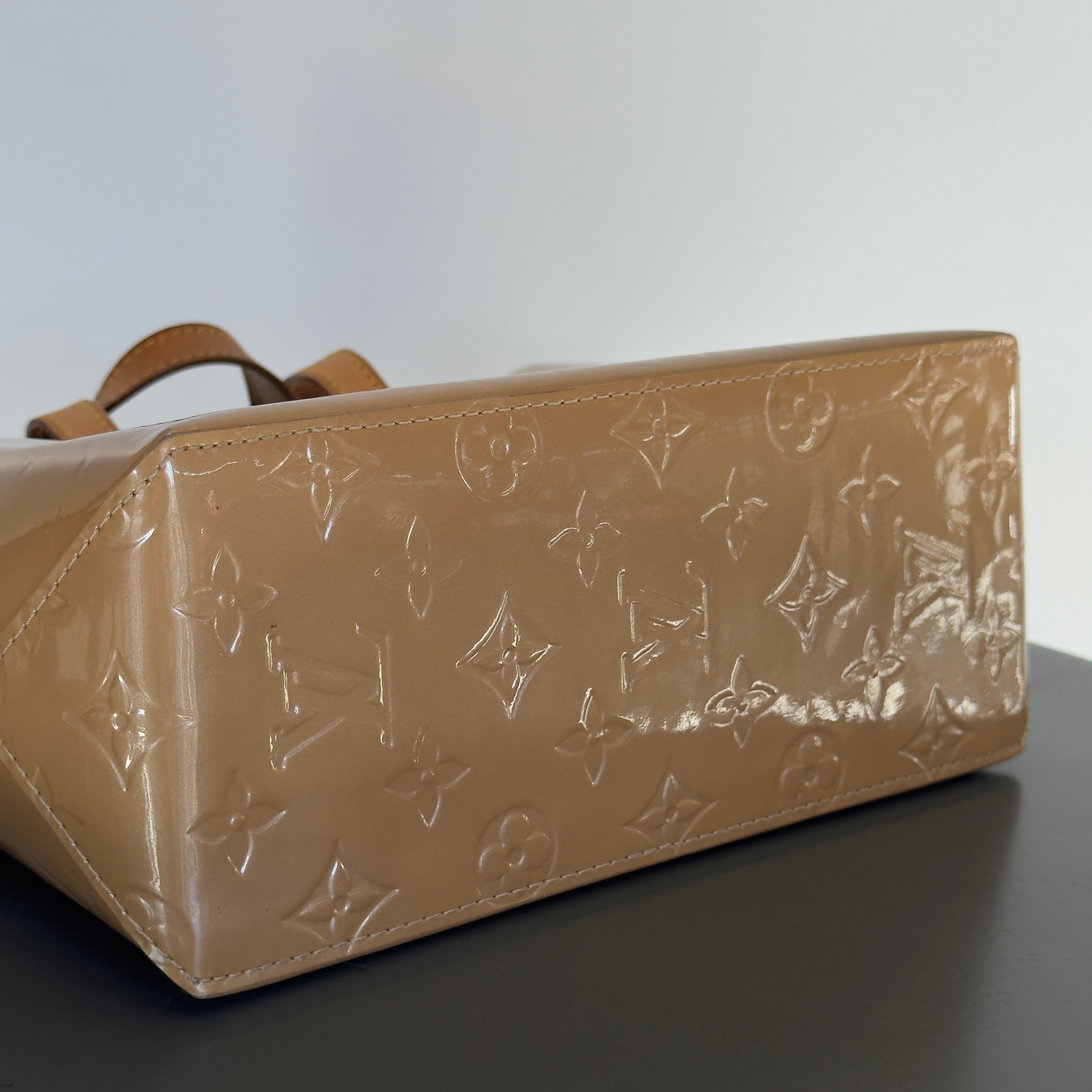 Louis Vuitton Vernis Reade - Queen May