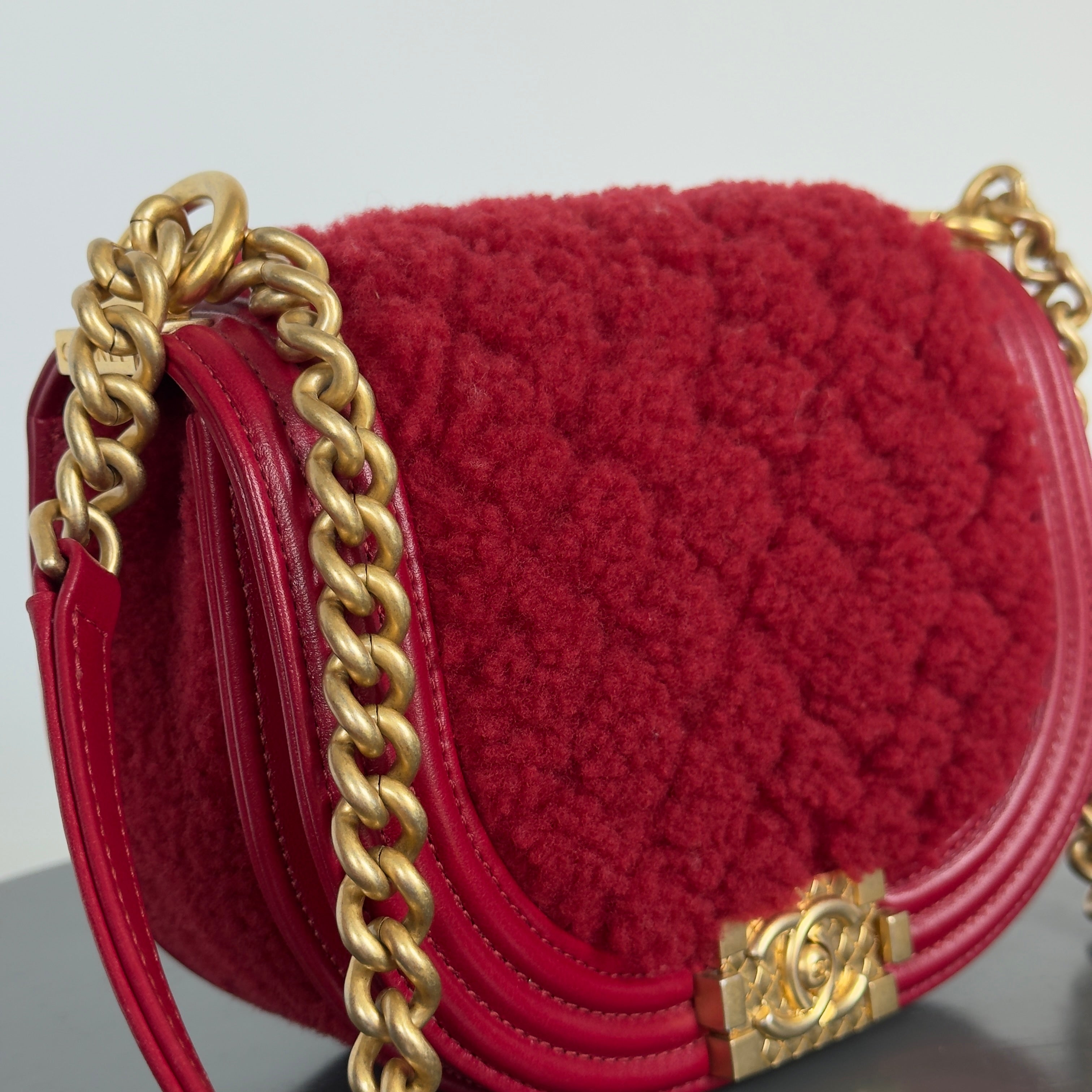Chanel 2022-2023 Boy Shearling Messenger Bag - Queen May