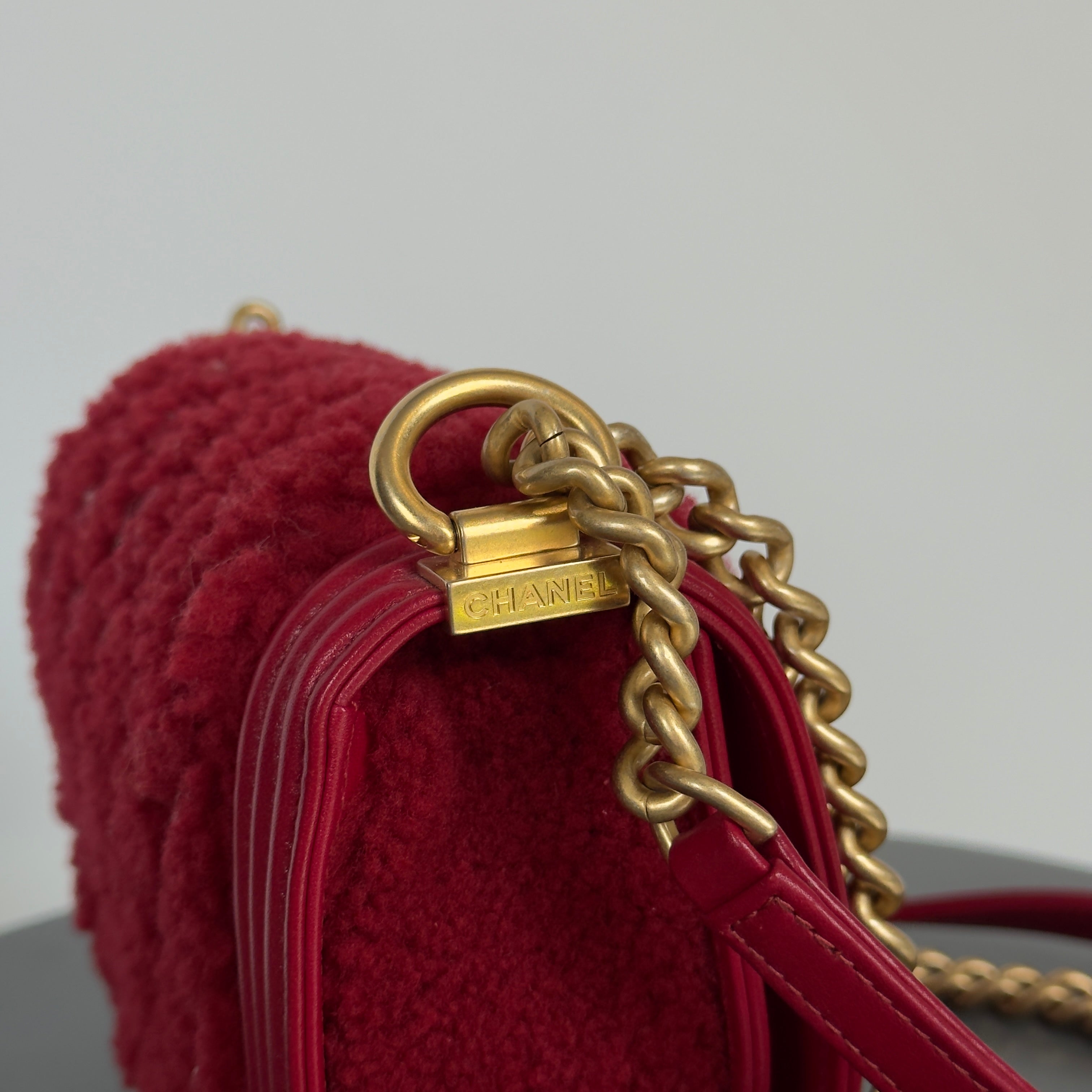 Chanel 2022-2023 Boy Shearling Messenger Bag - Queen May