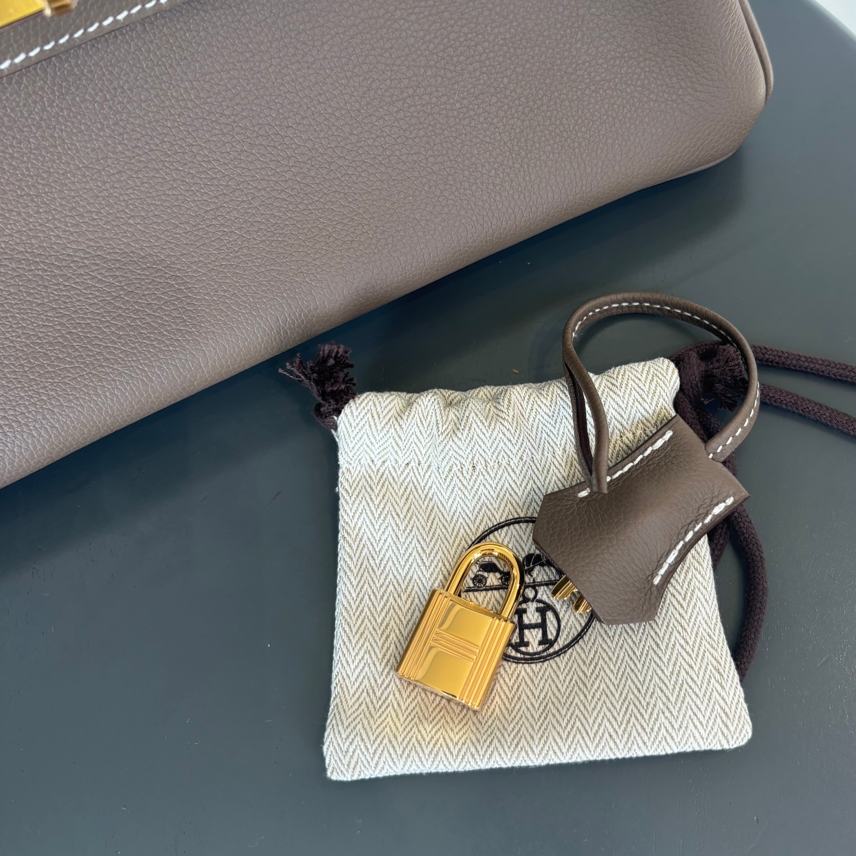 Hermes Evercolor Shoulder Birkin Light 29 Etoupe / Gold Hardware - Queen May