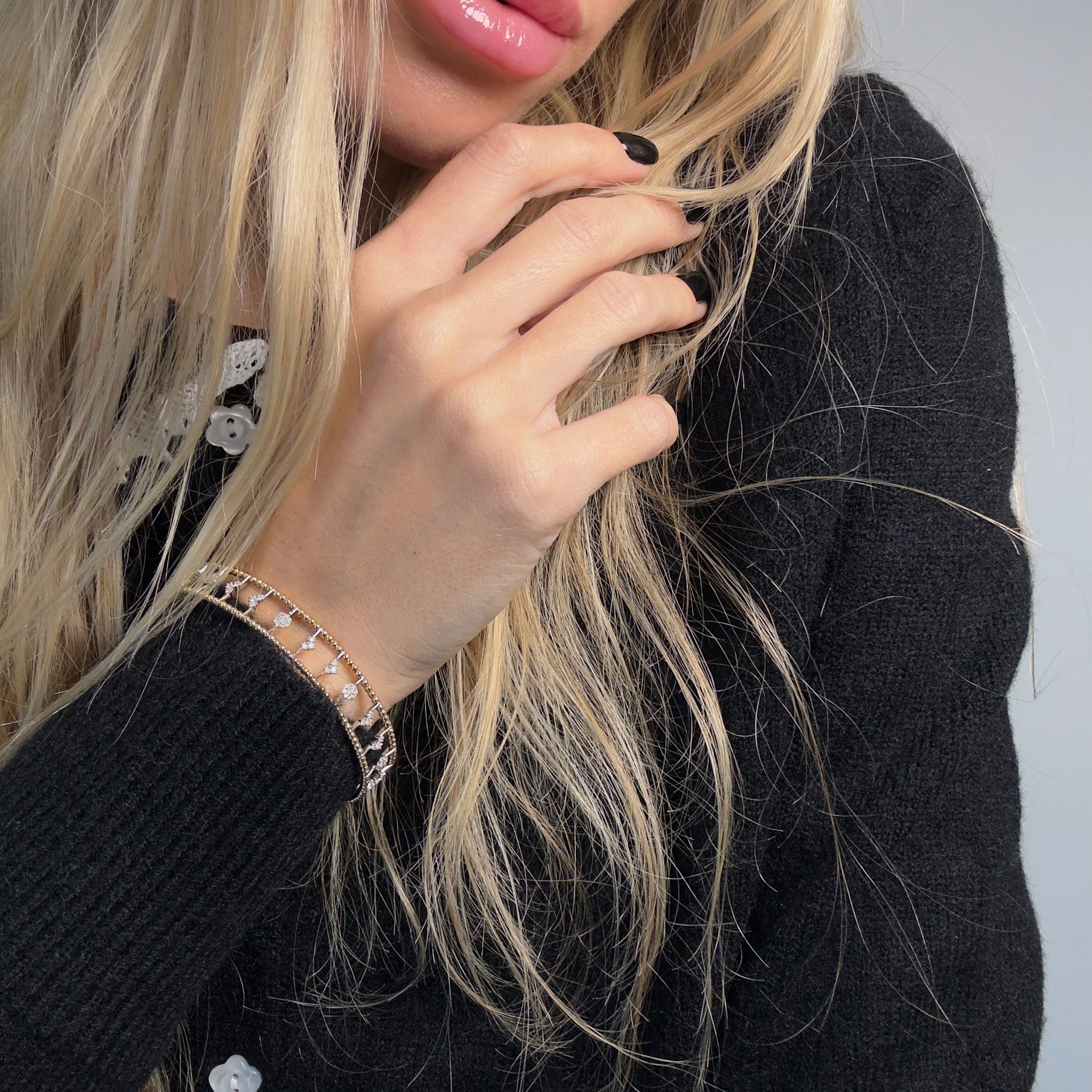 14K Gold 0.82 Carat Diamond Cluster Beaded Flexible Bangle