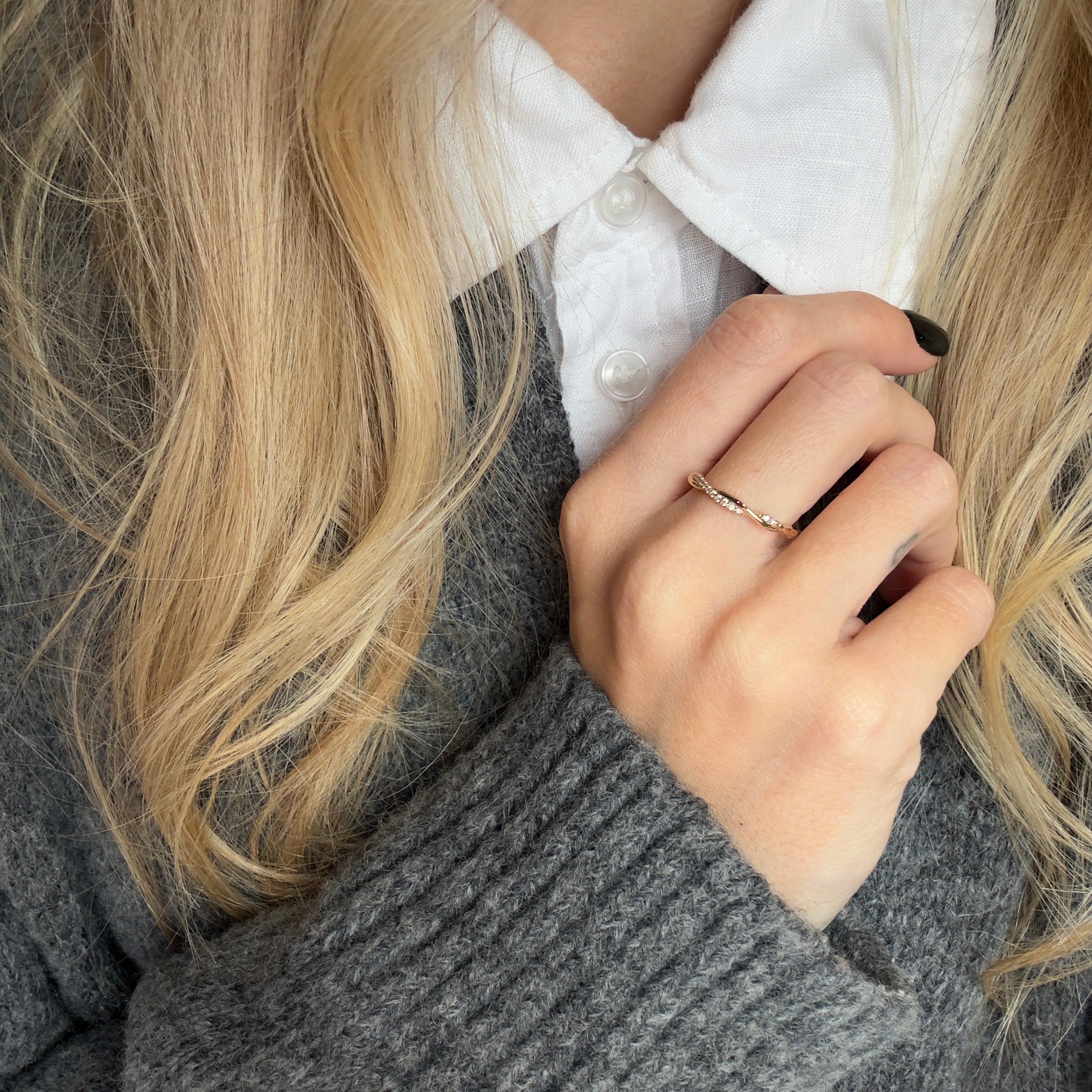 14K Gold Diamond Twist Wedding Band - Queen May