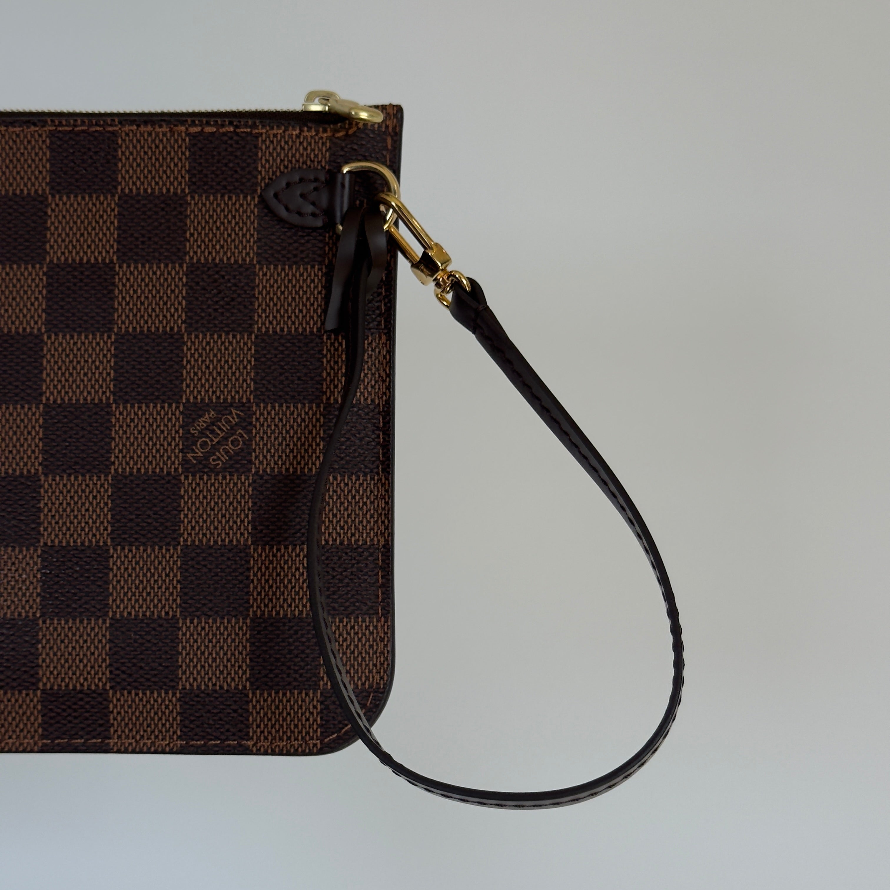 Louis Vuitton Damier Ebene Pochette - Queen May