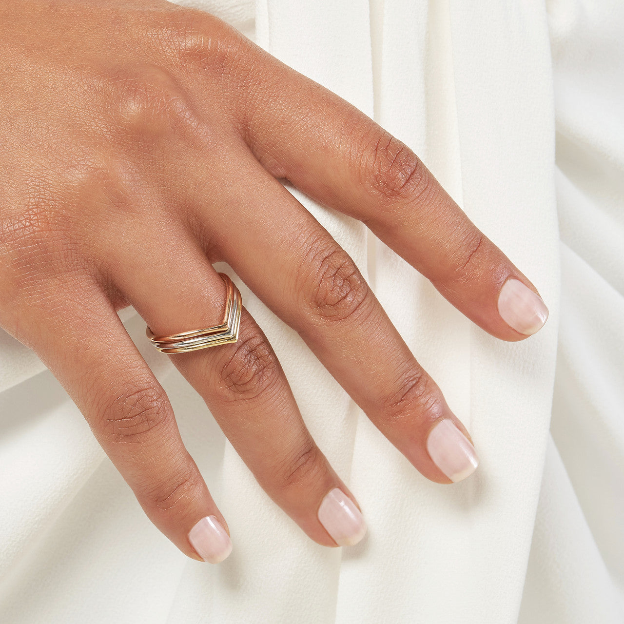 14K Gold V-Shape Contour Stackable Ring - Queen May