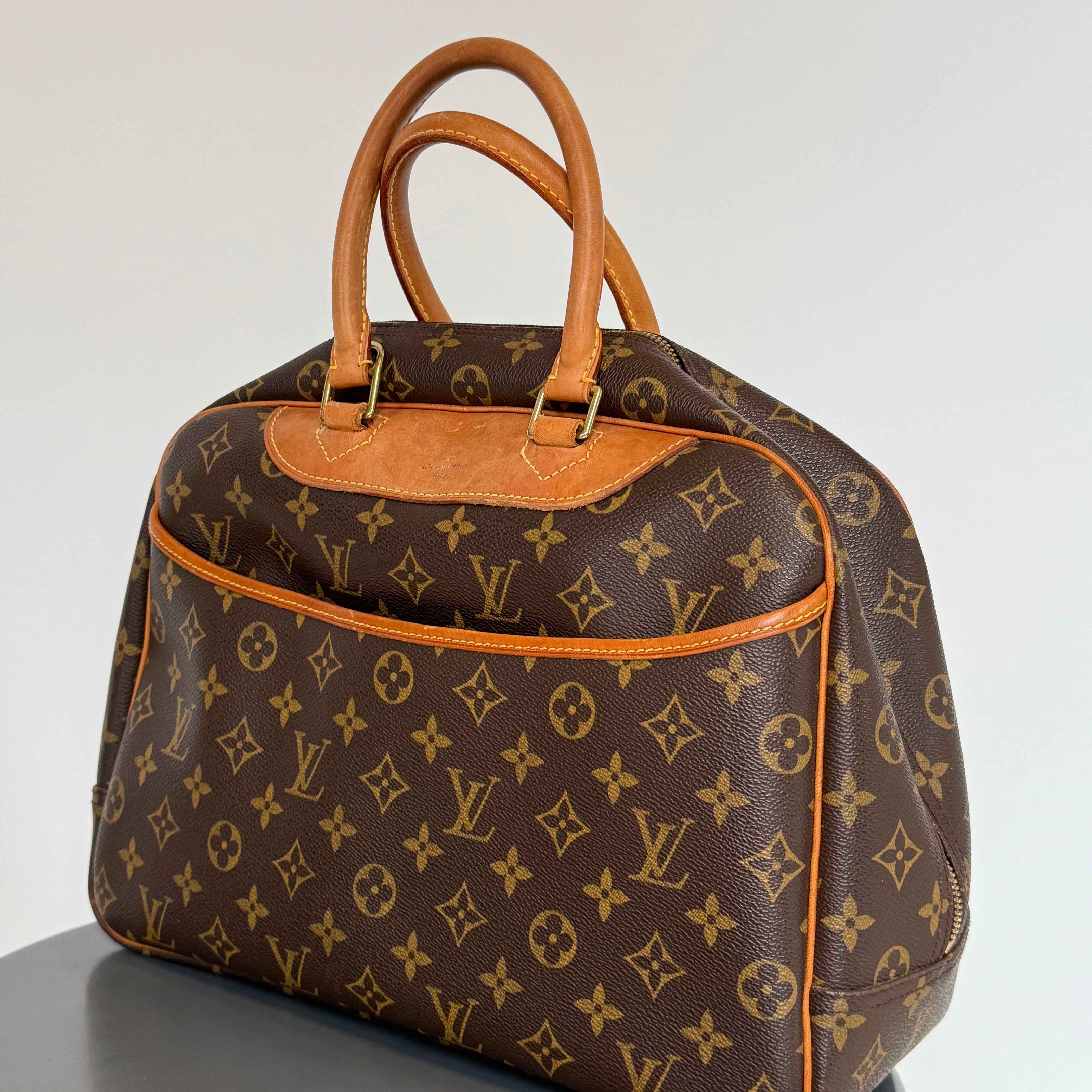 Vintage Louis Vuitton Monogram Deauville - Queen May