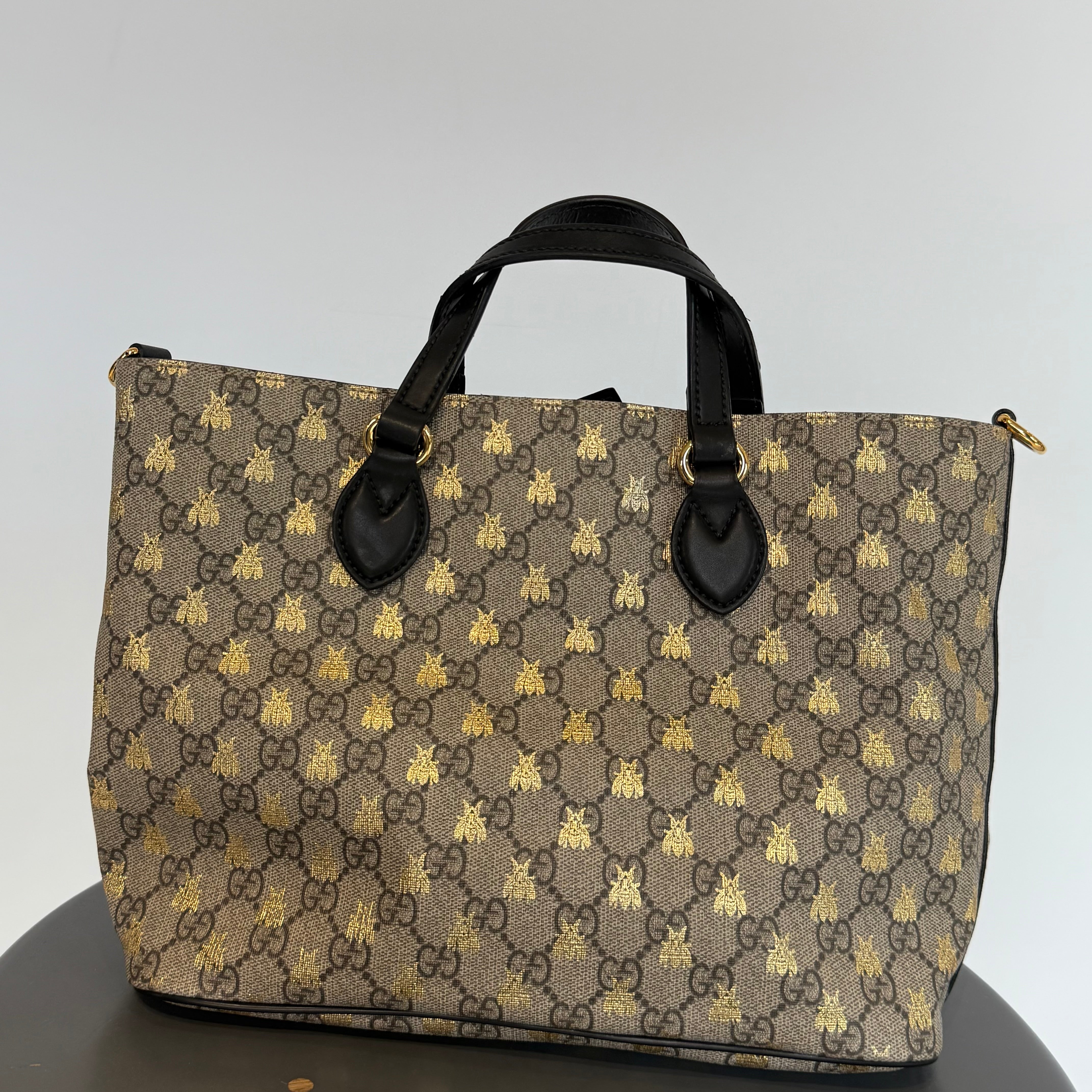 Gucci Supreme Bee Tote - Queen May