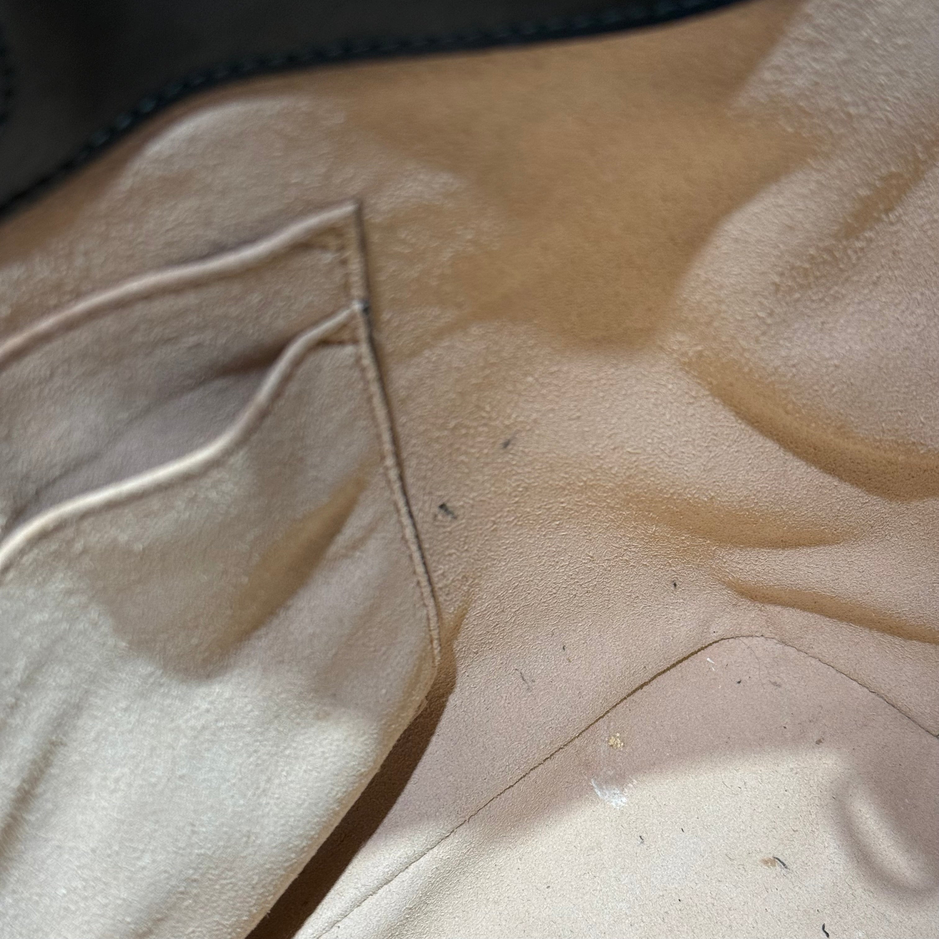 Gucci Supreme Bee Tote - Queen May