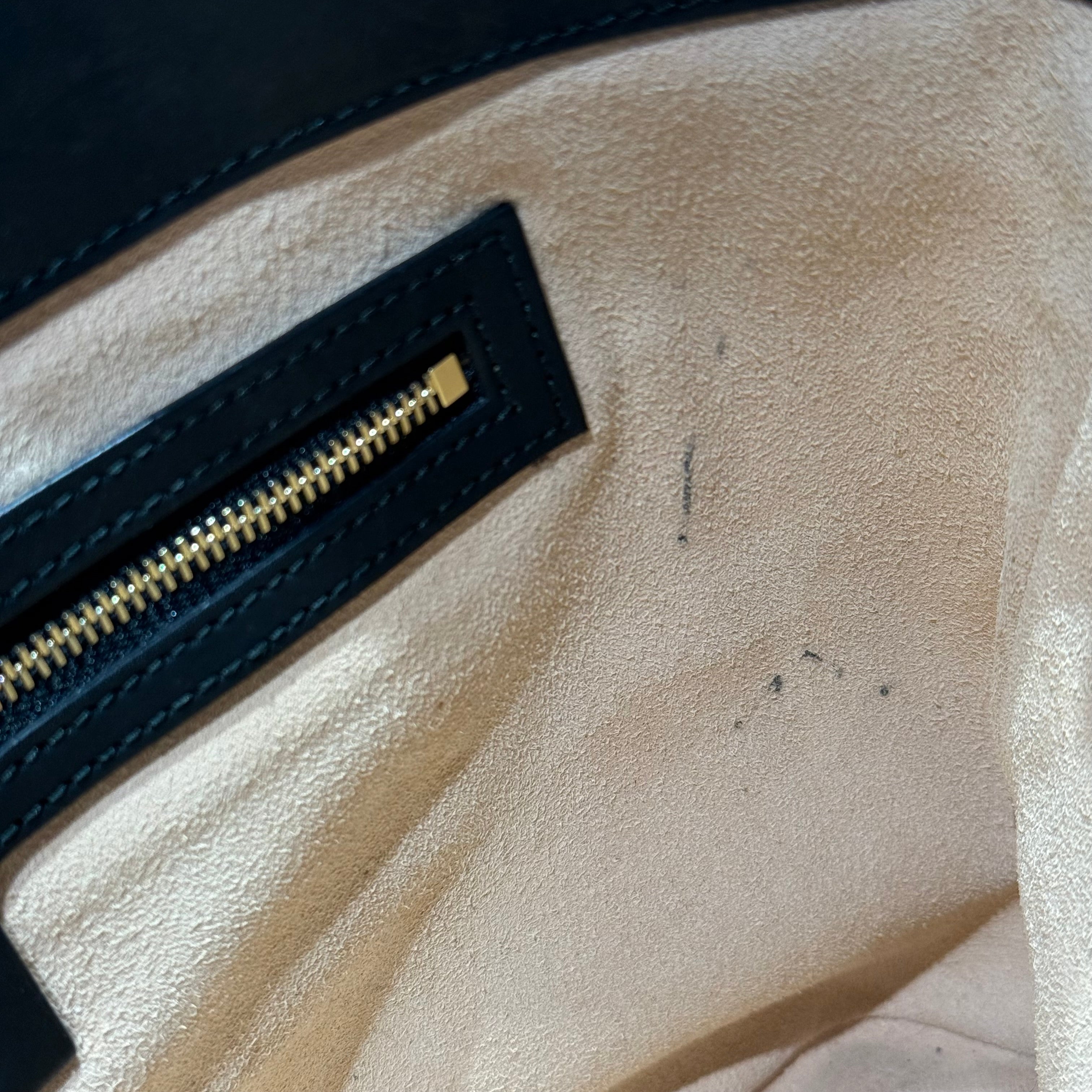 Gucci Supreme Bee Tote - Queen May