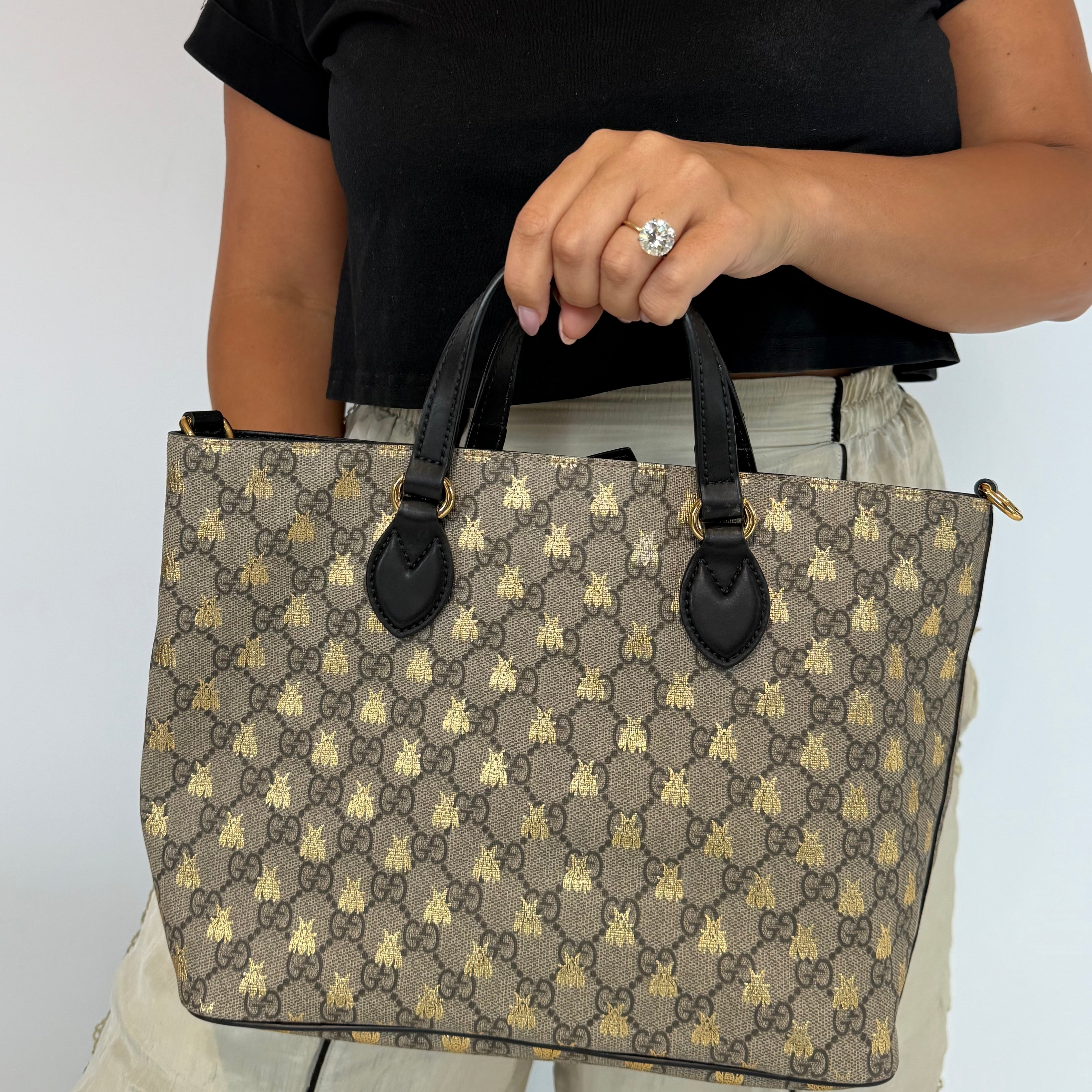 Gucci Supreme Bee Tote - Queen May
