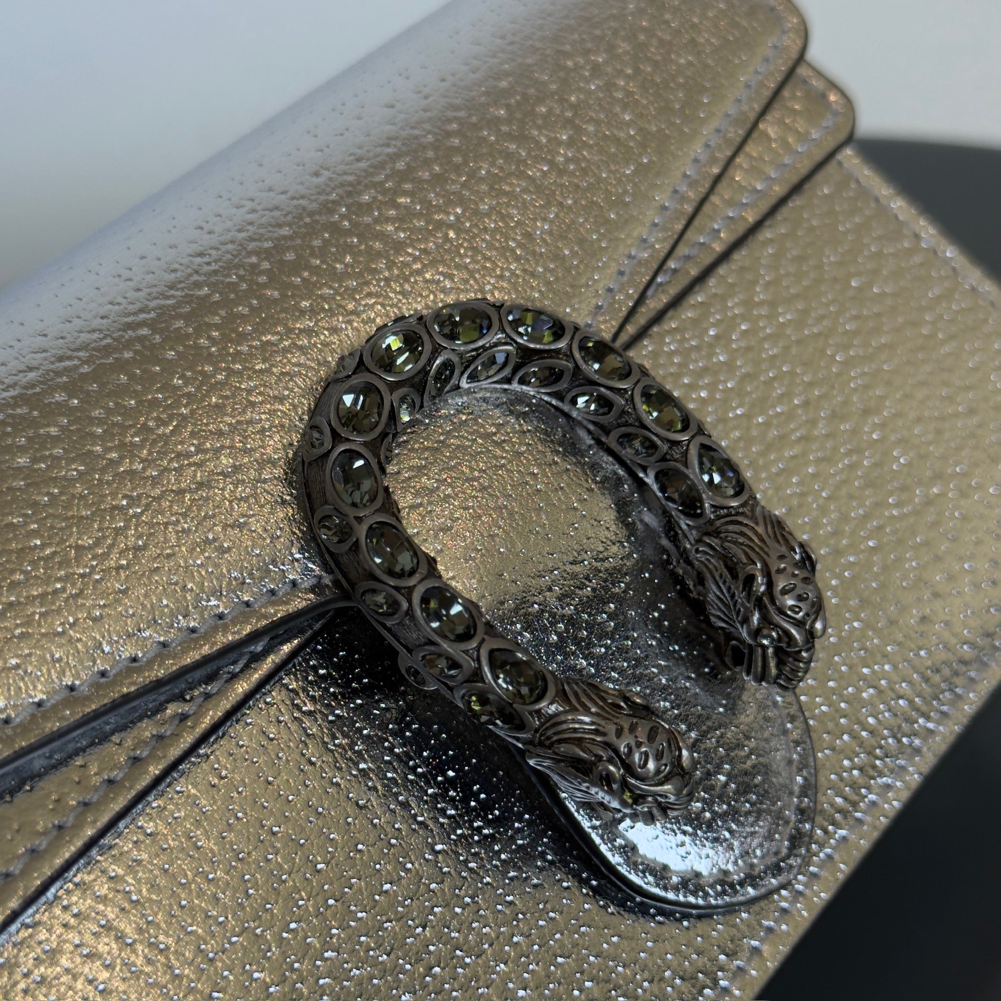 Gucci Super Mini Dionysus Bag In Silver Leather - Queen May