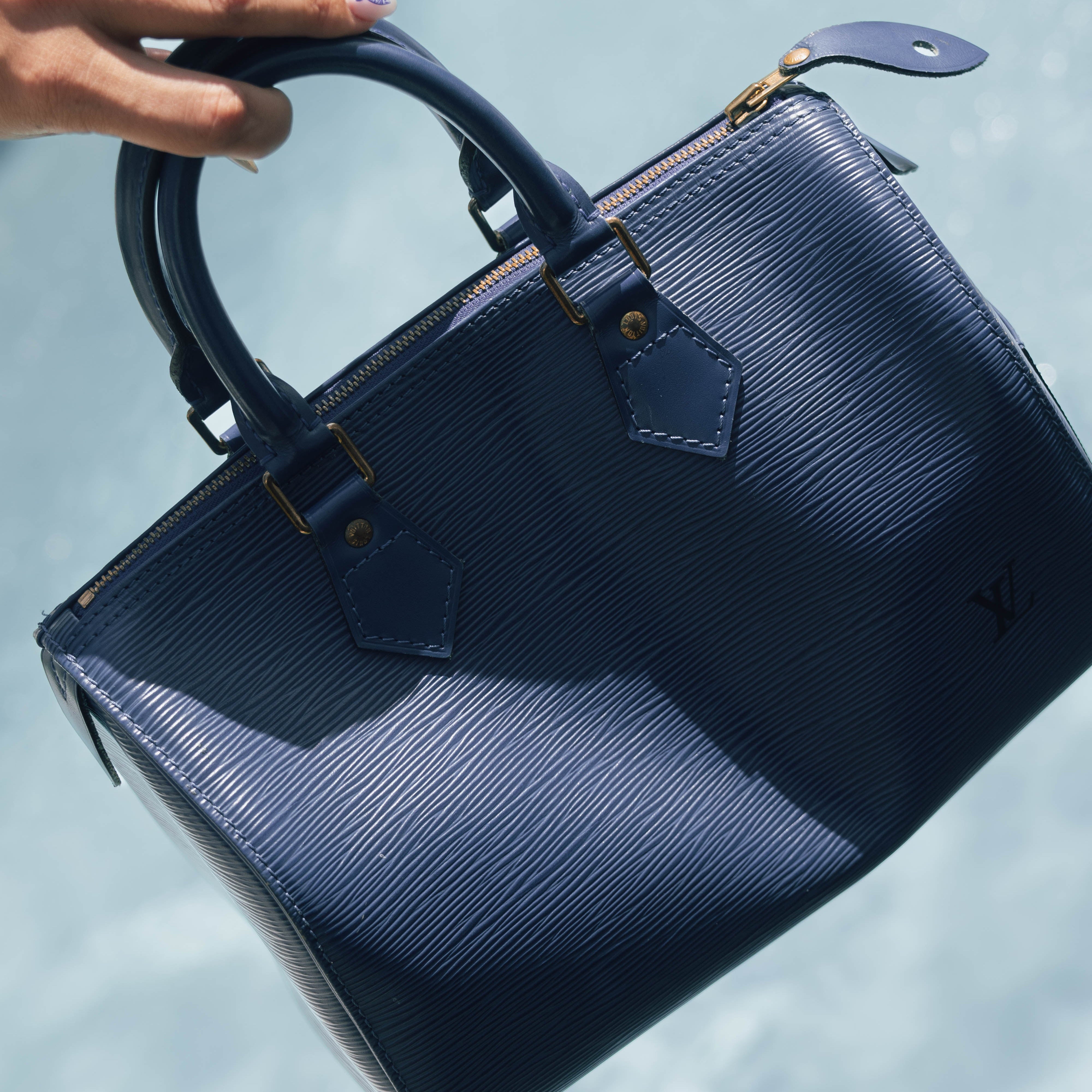Louis Vuitton Epi Leather Speedy 25 Blue - Queen May