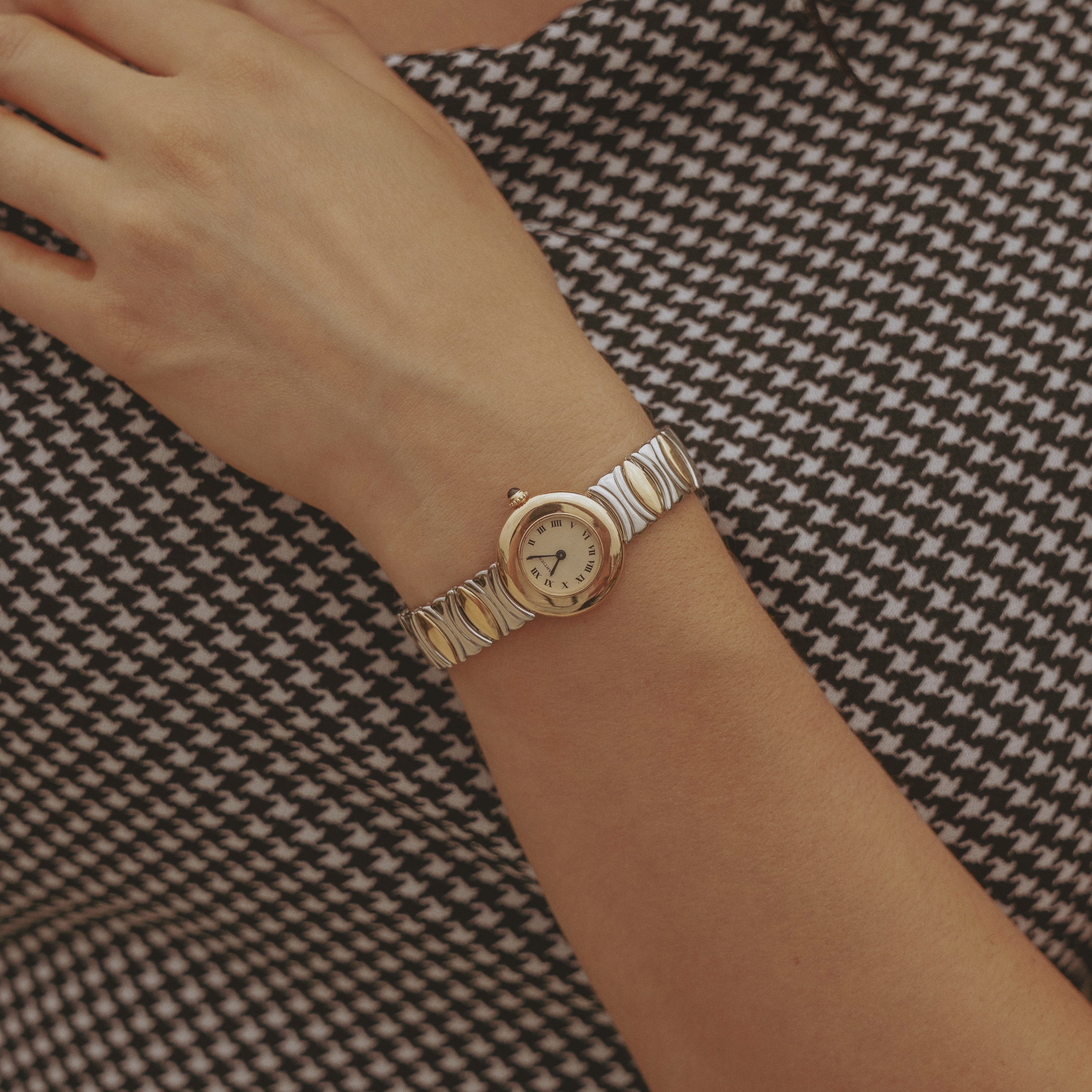 Cartier Colisee Baignoire Stainless Steel 18K Yellow Gold 24MM Quartz Movement Reference 8057908C - Queen May