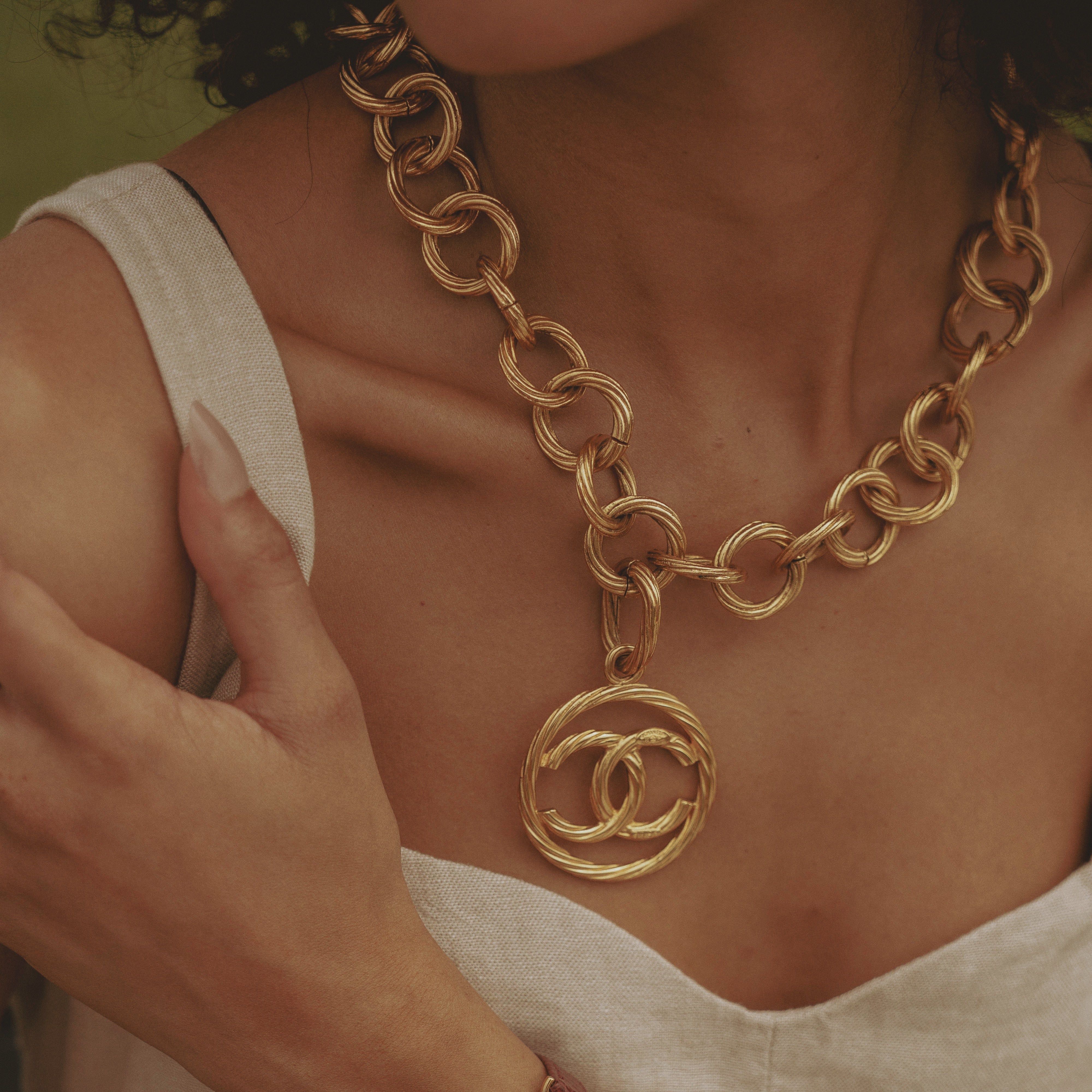 Vintage Chanel CC Textured Gold Chain Link Necklace - Queen May