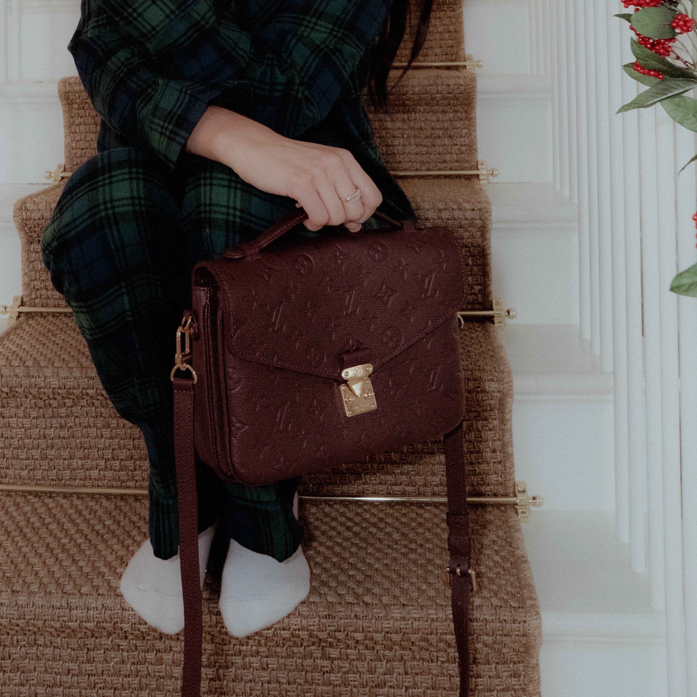 Louis Vuitton Metis Empreinte Wine Burgundy - Queen May