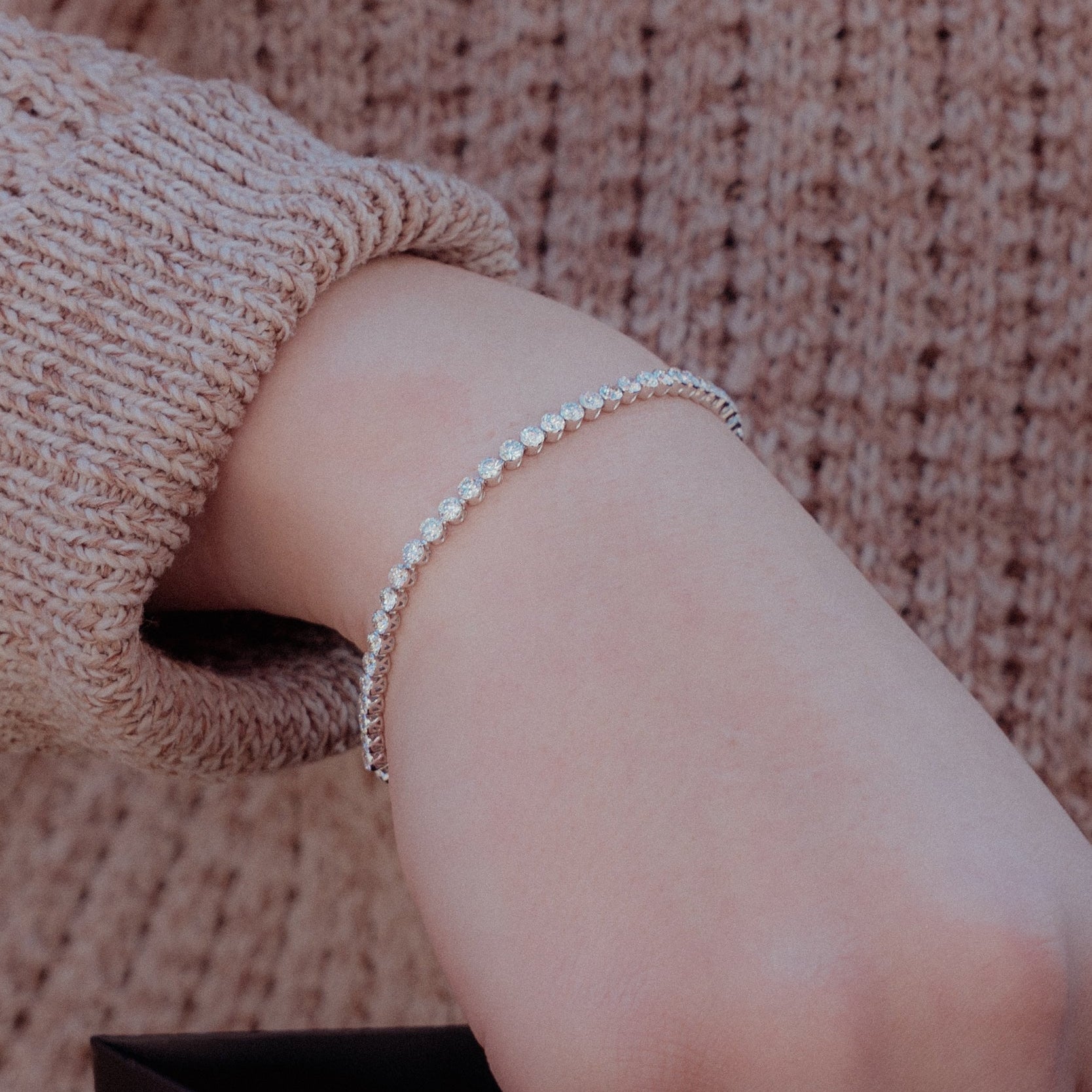 Lab Grown Round Diamond 5 Carat Floating Tennis Bracelet