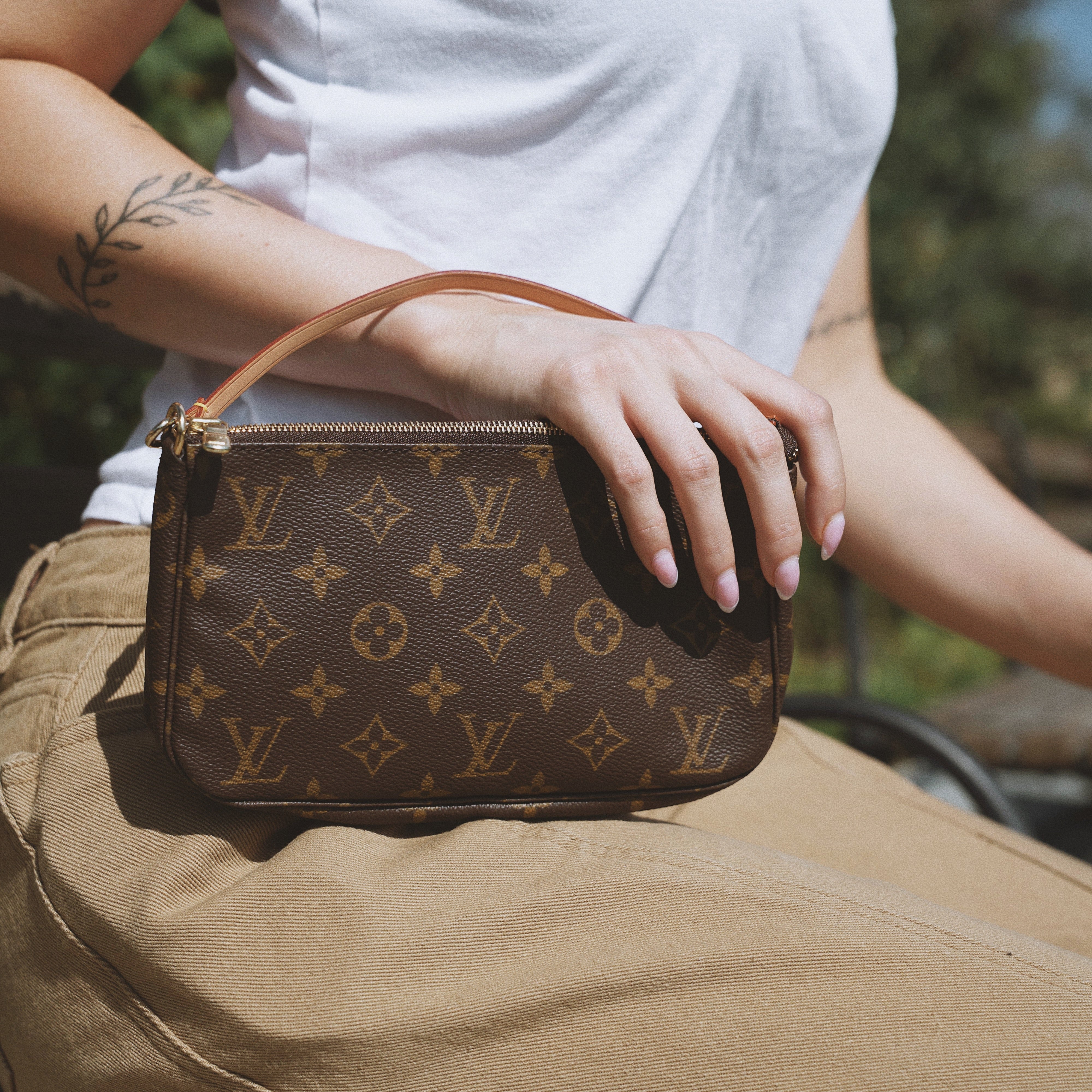 Louis Vuitton Monogram Pochette - Queen May
