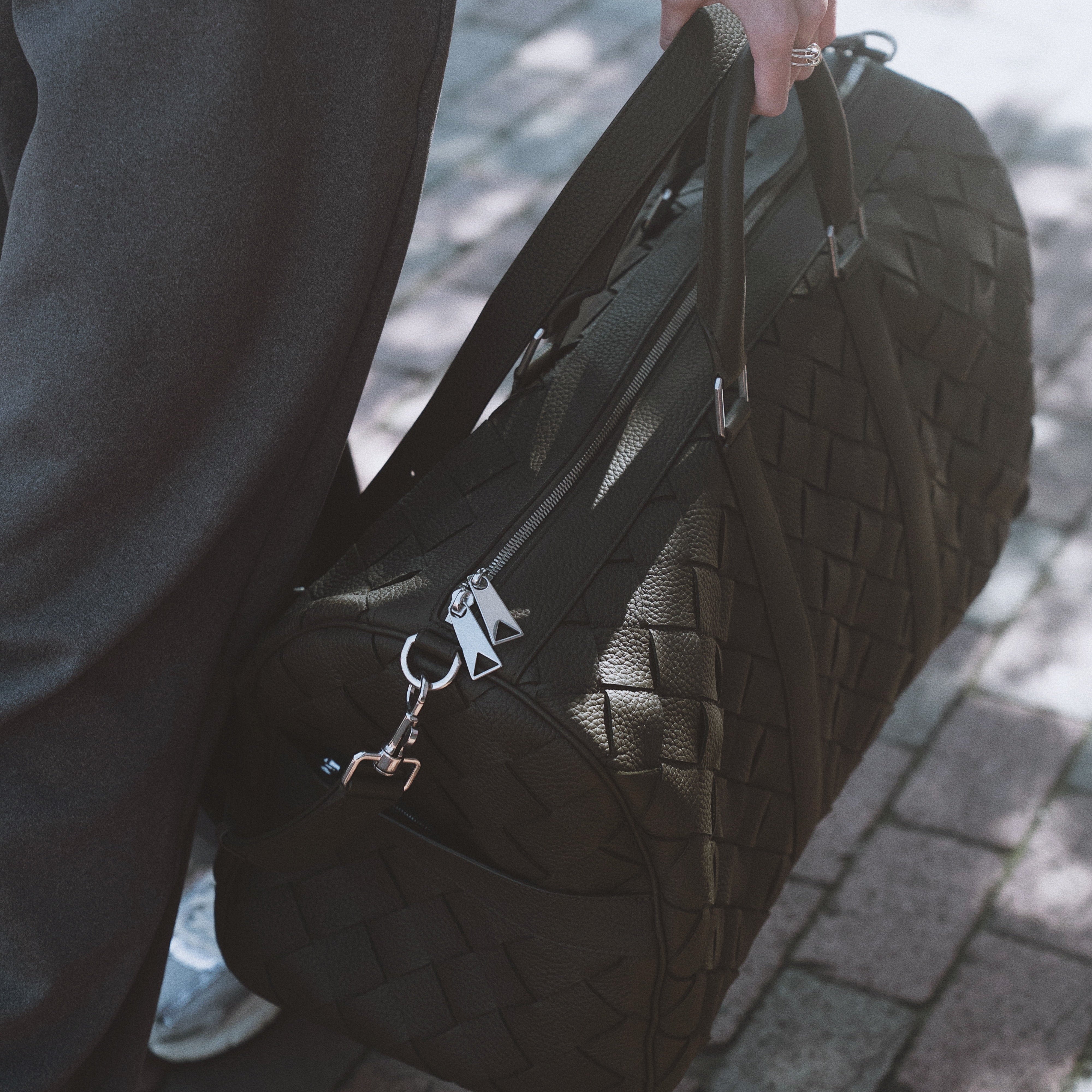 Bottega Veneta Mens Intrecciato Grained Leather Duffel Bag - Queen May