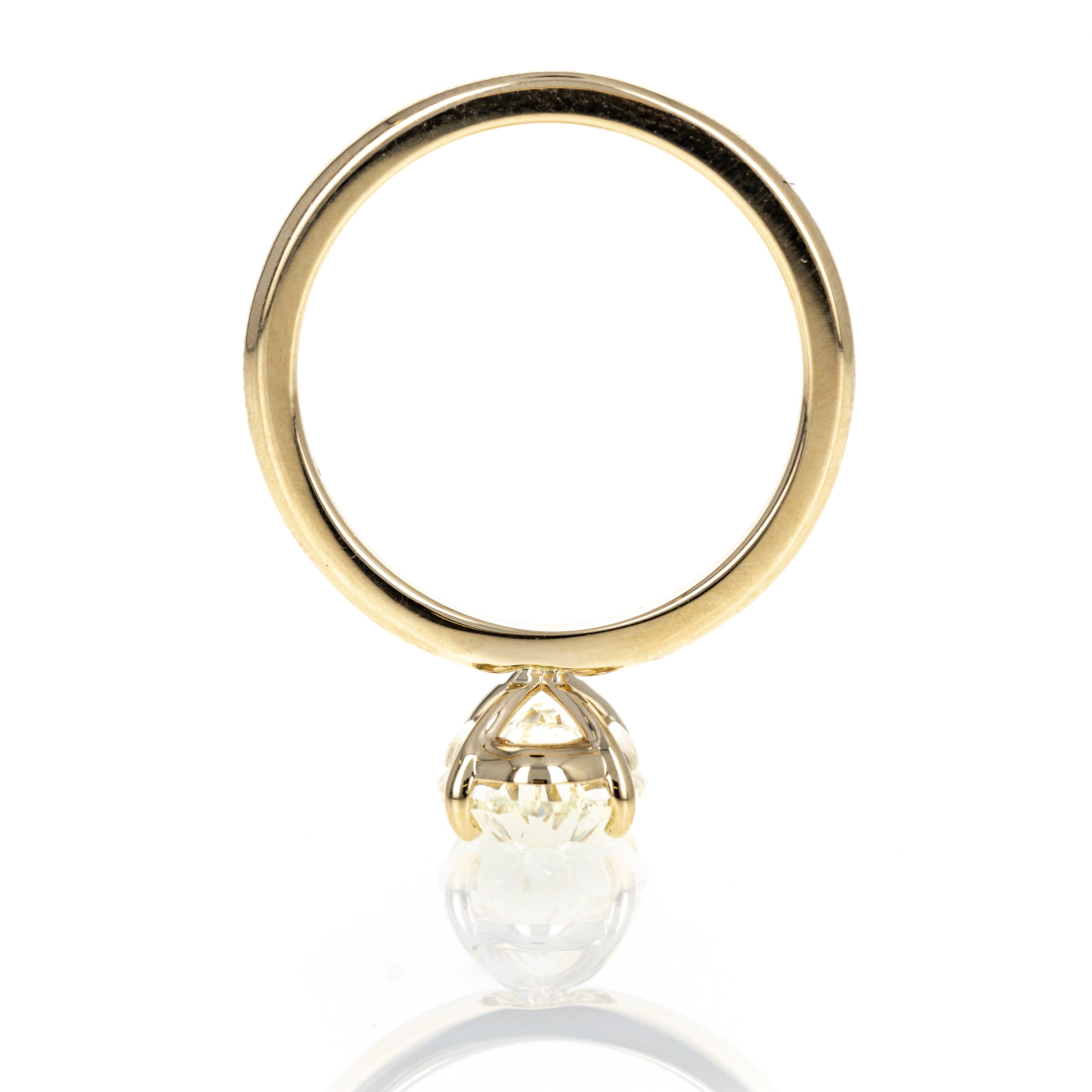 14K Yellow Gold 2.50 Carat Oval Diamond Solitaire Engagement Ring - Queen May