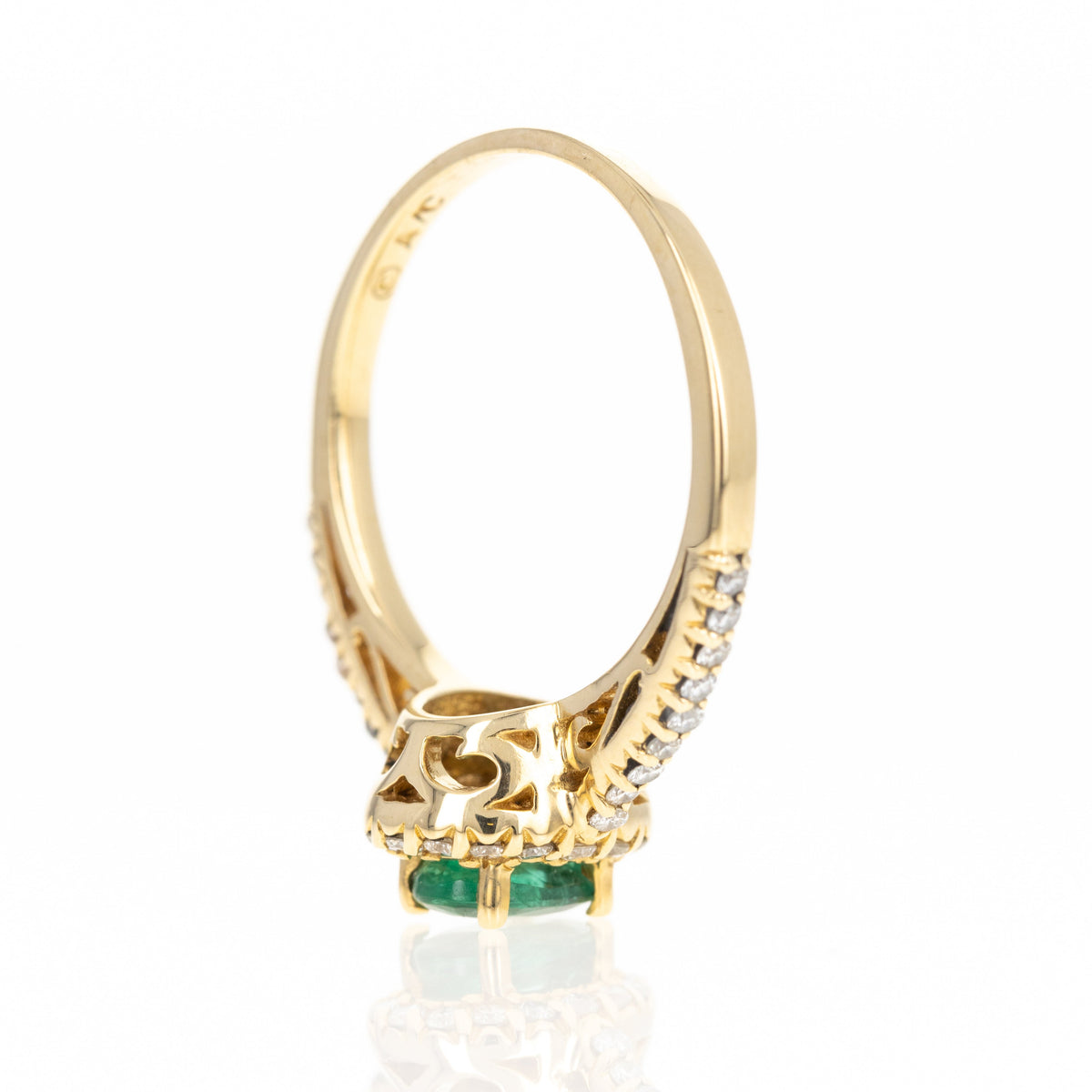 18K Yellow Gold 0.65 Carat Oval Emerald Diamond Halo Ring - Queen May