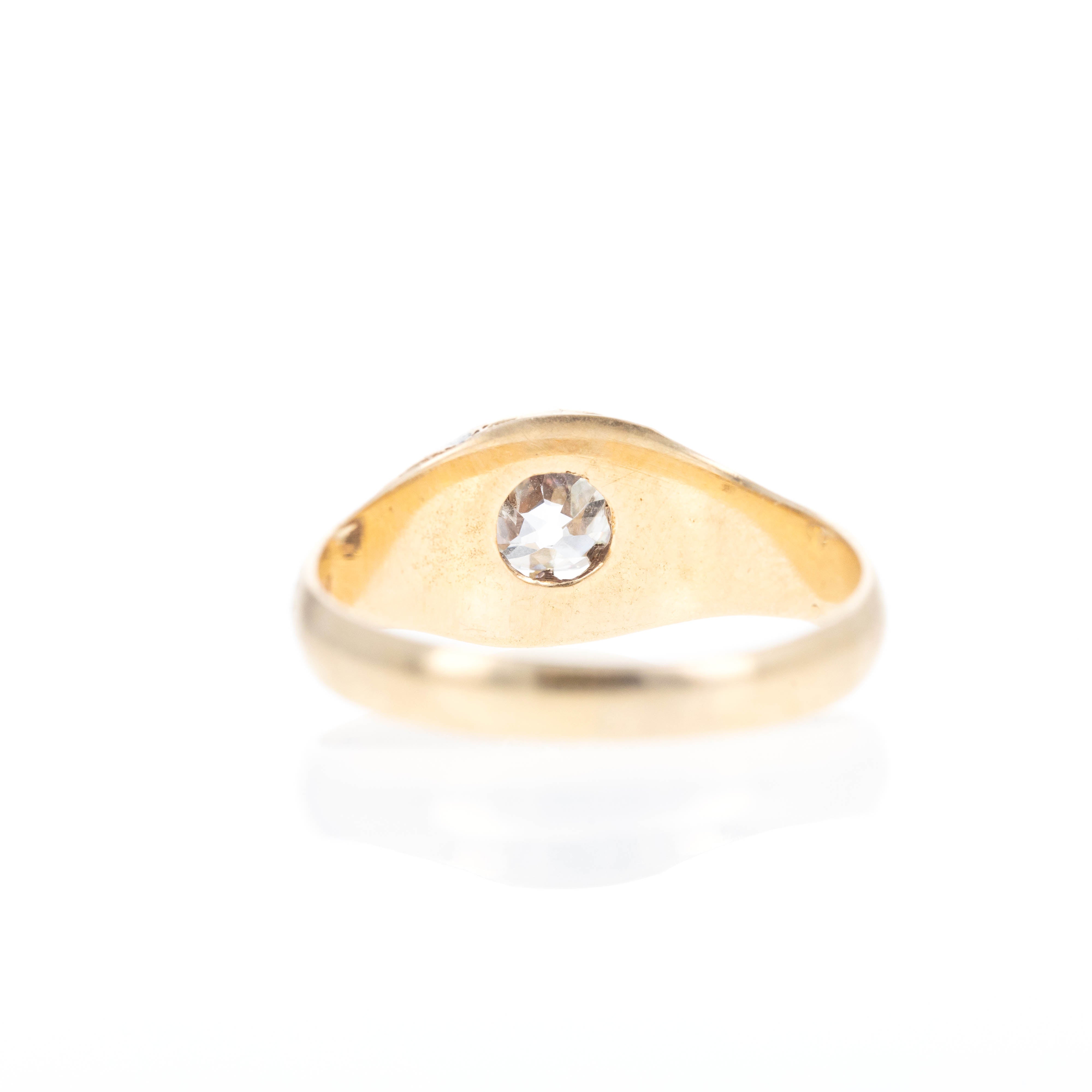 Victorian 18K Yellow Gold 0.70 Carat Old Mine Cut Diamond Ring - Queen May