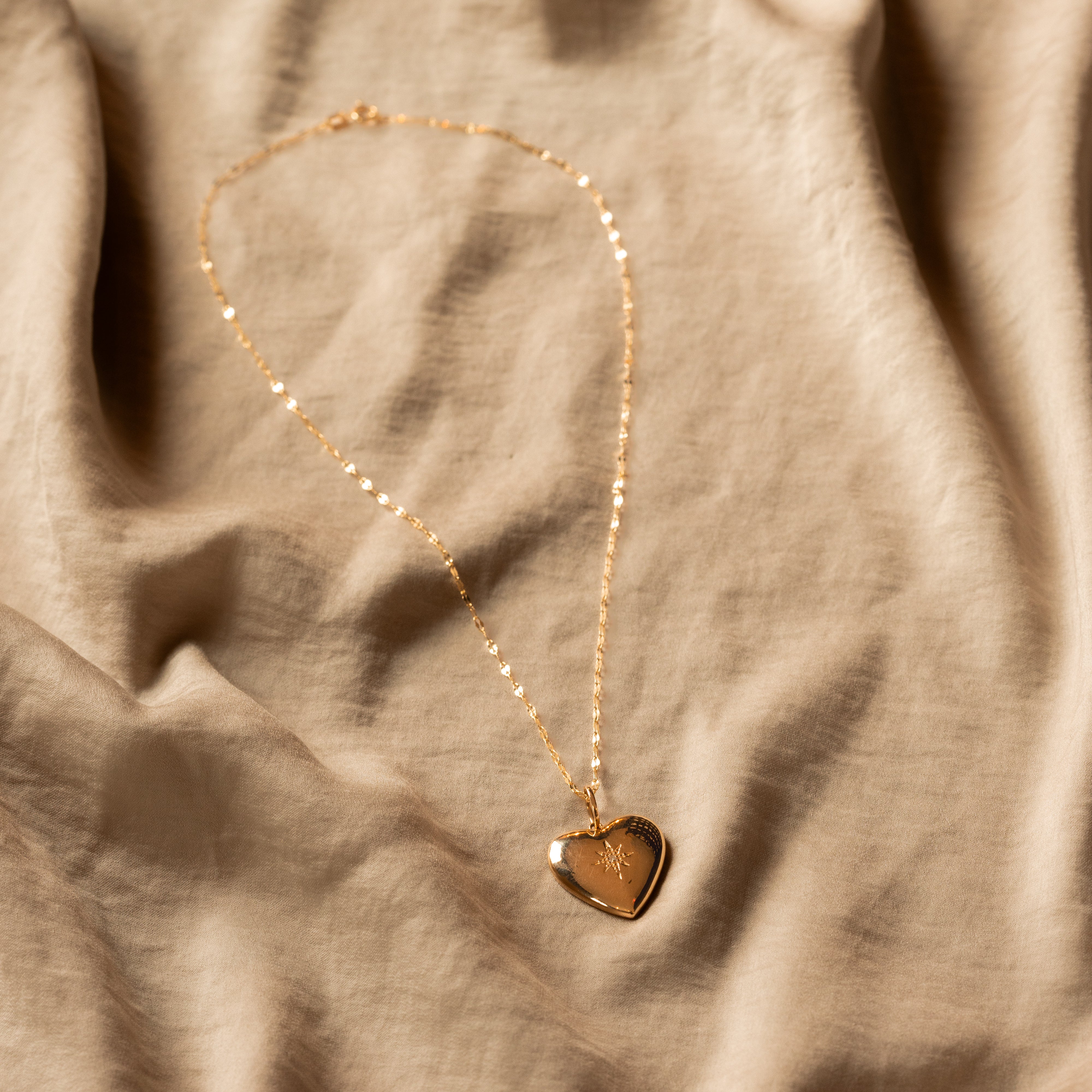 14K Yellow Gold Diamond Heart Pendant Necklace - Queen May