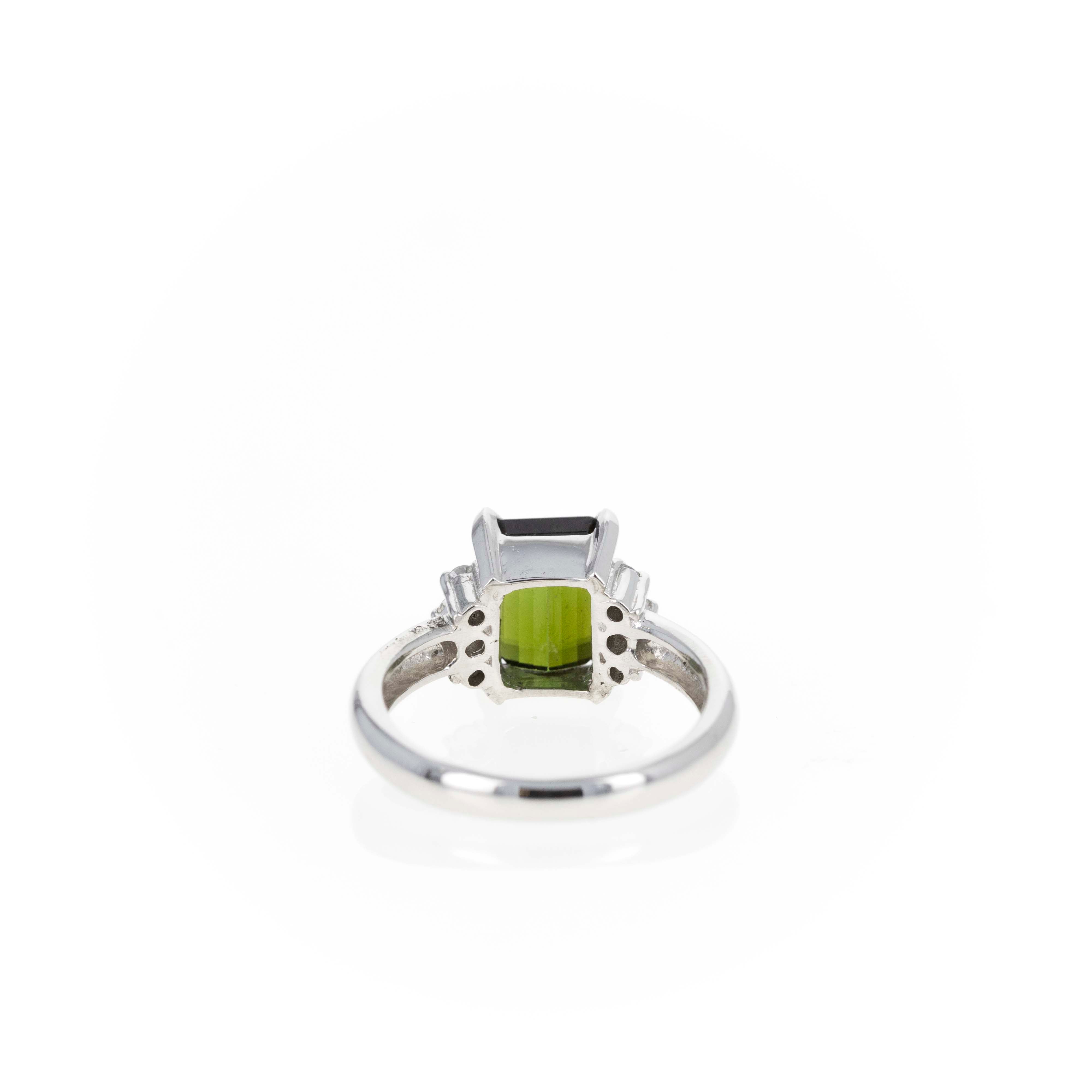 Platinum 2.26 Carat Green Tourmaline Diamond Ring - Queen May