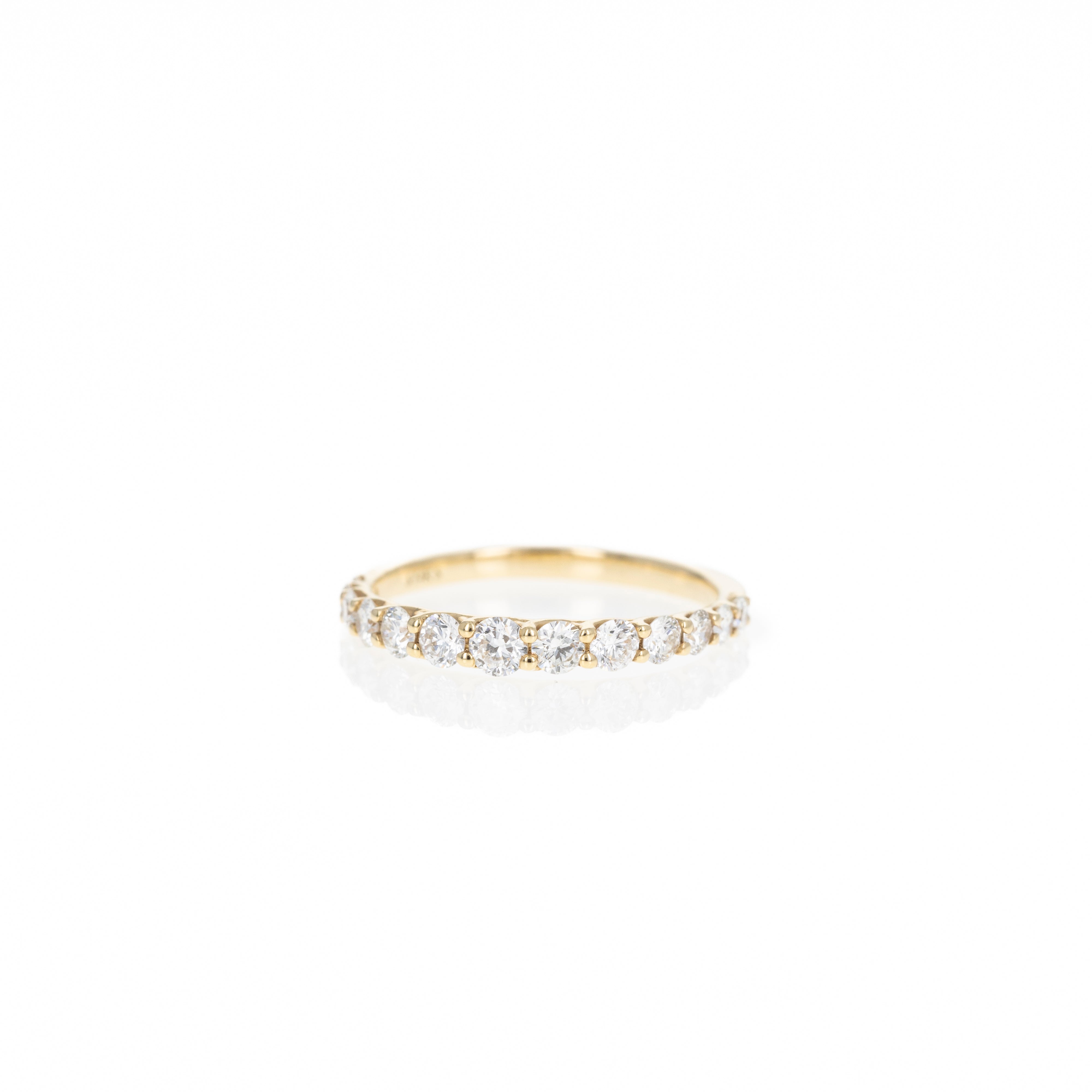 14K Gold 0.75 Carat Round Brilliant Diamond Graduated Stackable Wedding Band - Queen May