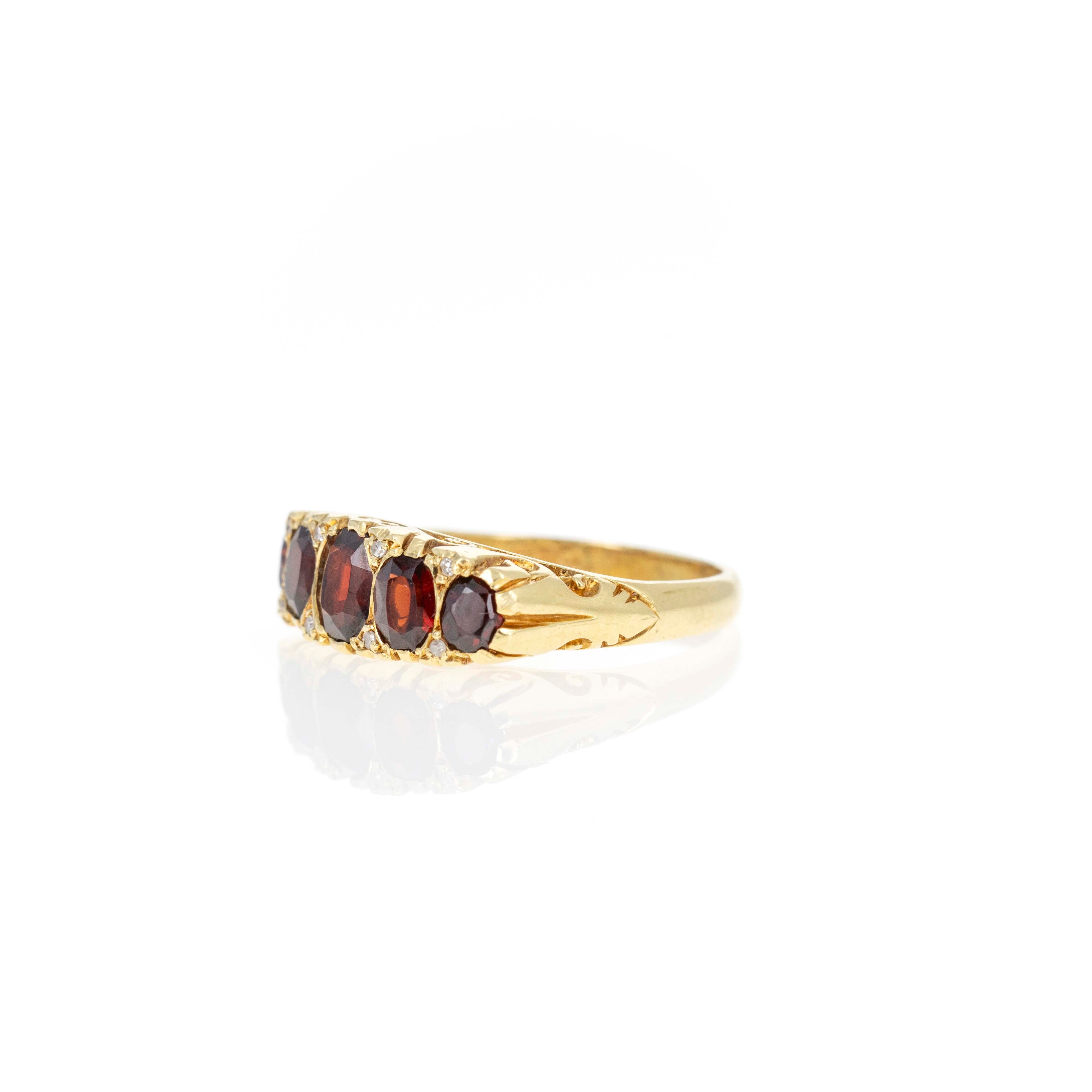 Vintage 1970s 18K Yellow Gold Garnet Five Stone Ring - Queen May