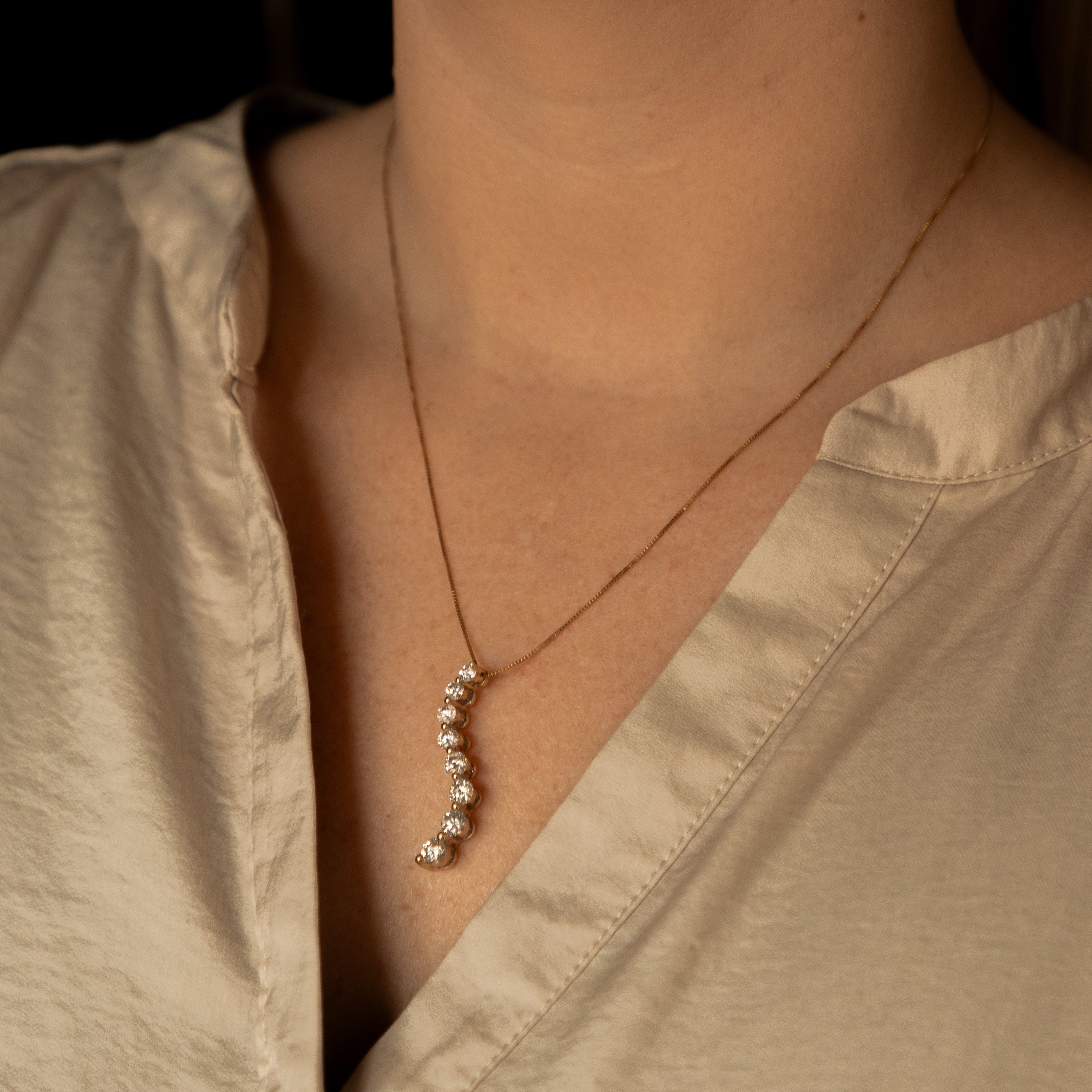 14K Gold Round Diamond Journey Graduated Necklace - Queen May