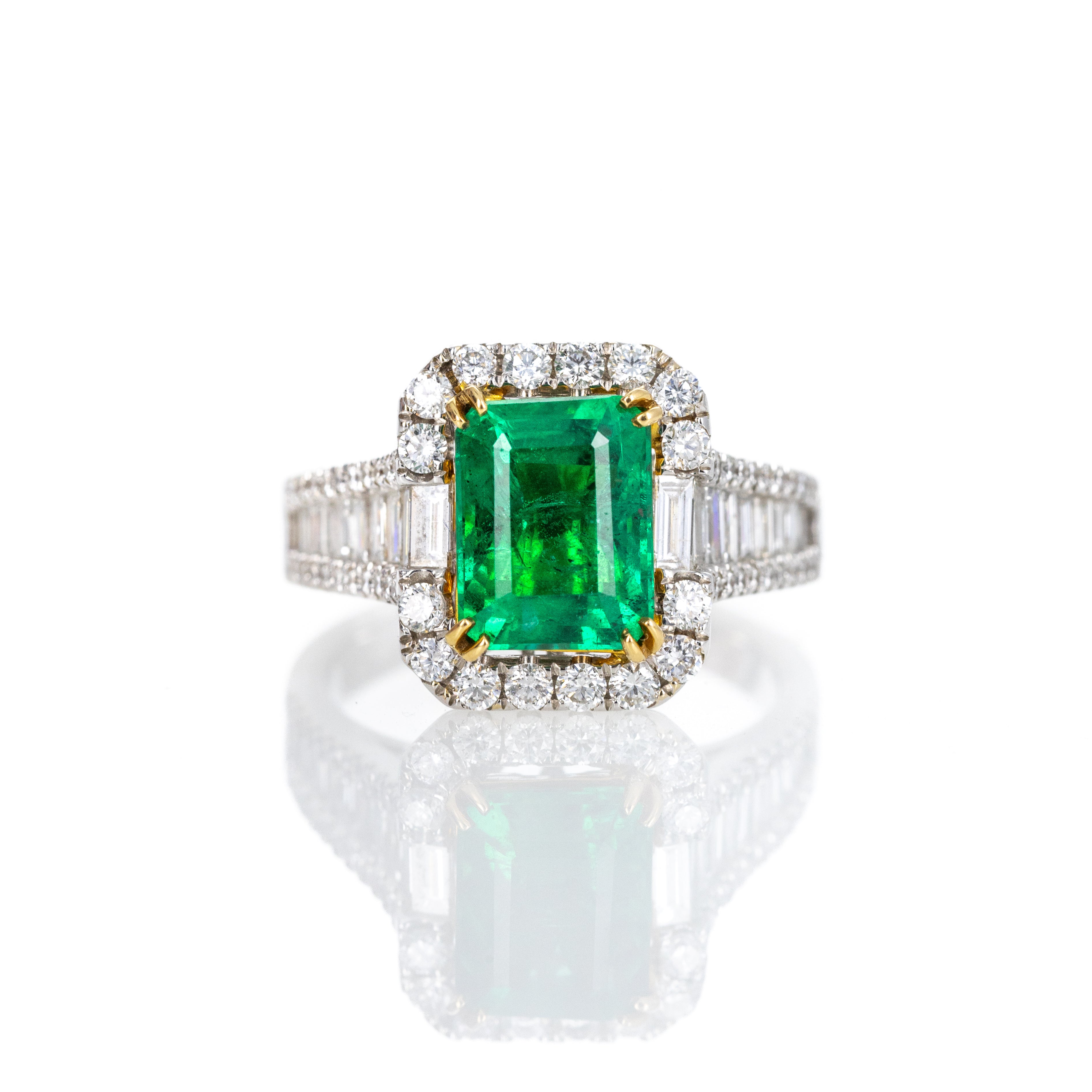 18K Gold 2 Carat Emerald Diamond Baguette Halo Ring - Queen May