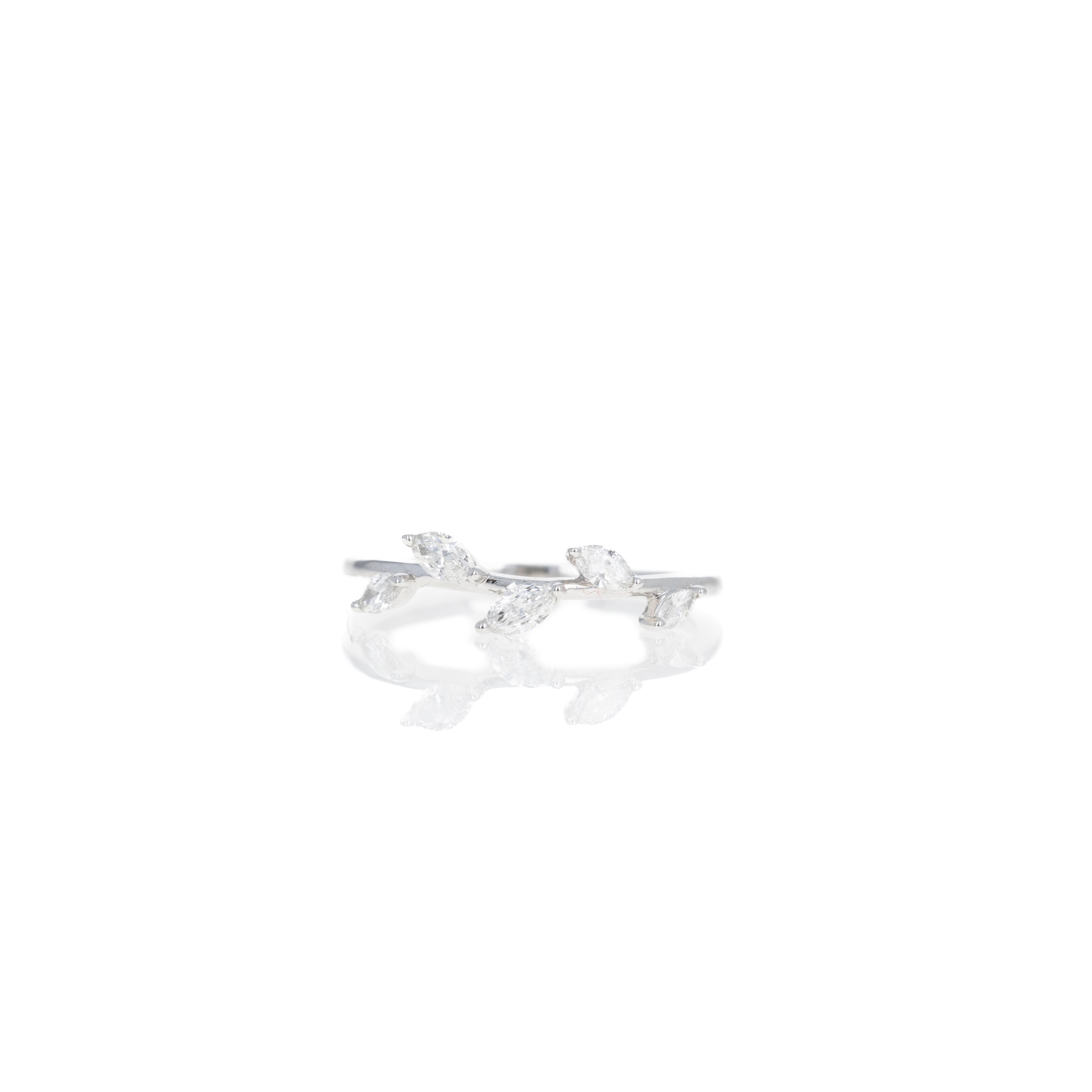 14K Gold Gold 0.25 Carat Marquise Diamond Leaf Band - Queen May
