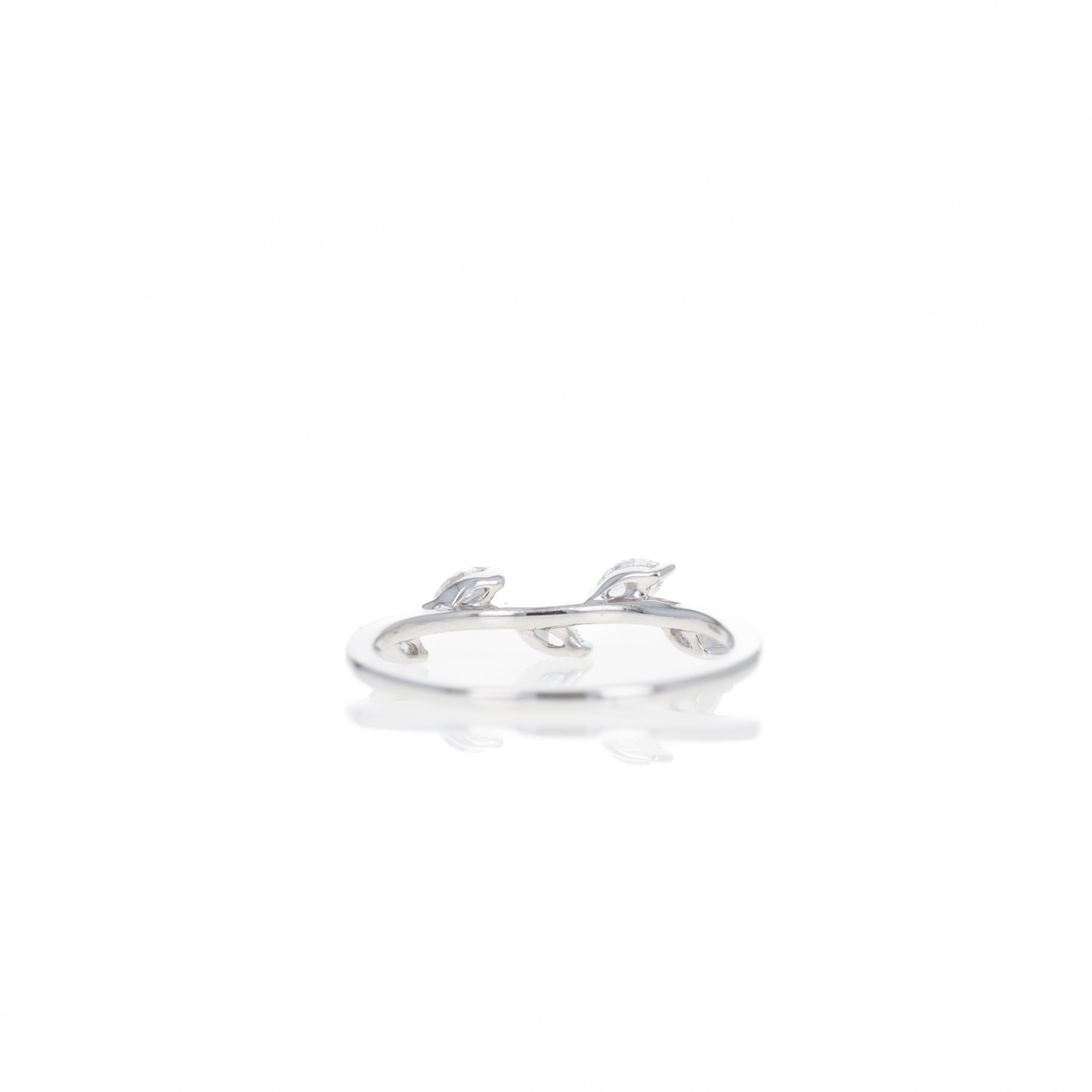 14K Gold Gold 0.25 Carat Marquise Diamond Leaf Band - Queen May