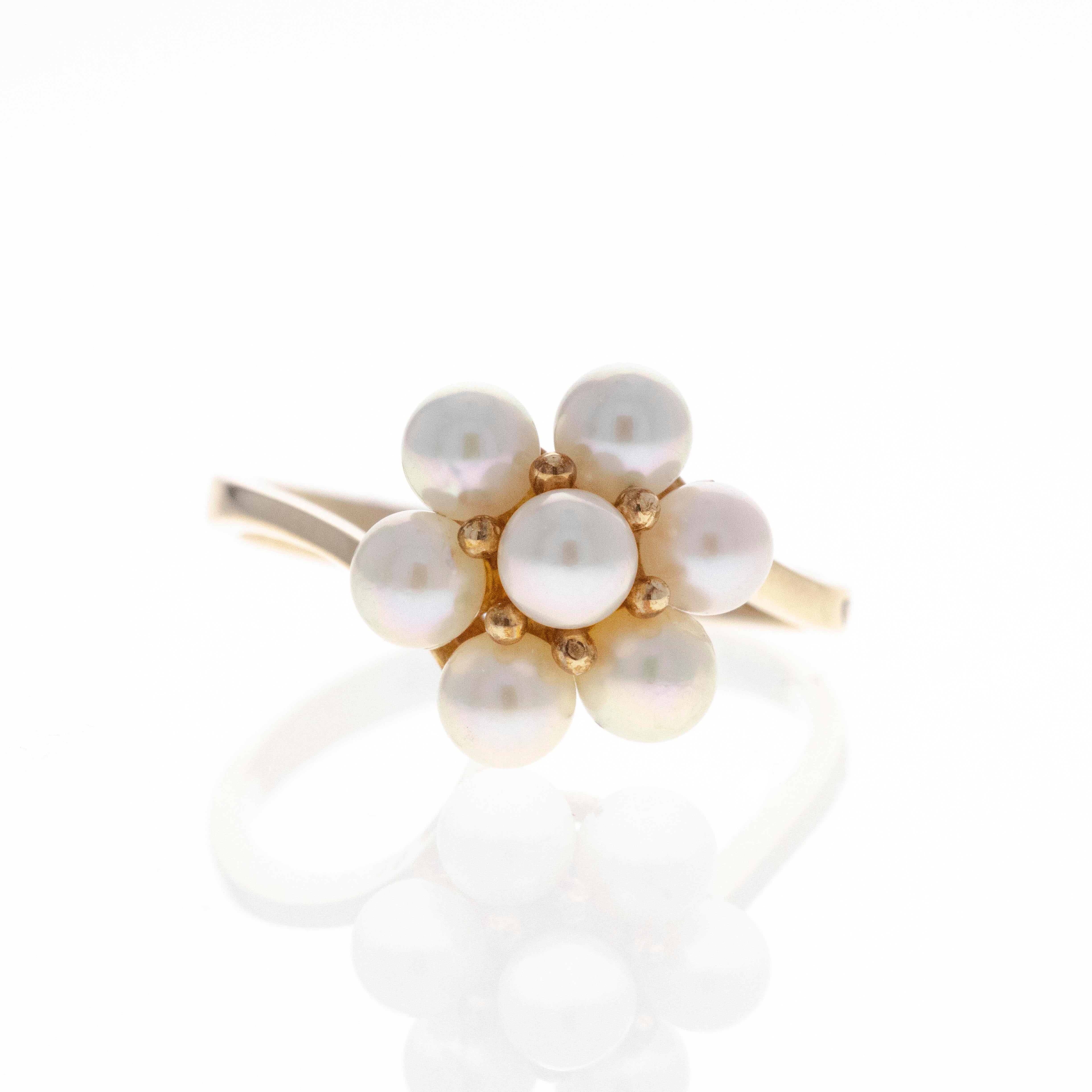 Vintage 14K Yellow Gold Cultured Pearl Flower Ring