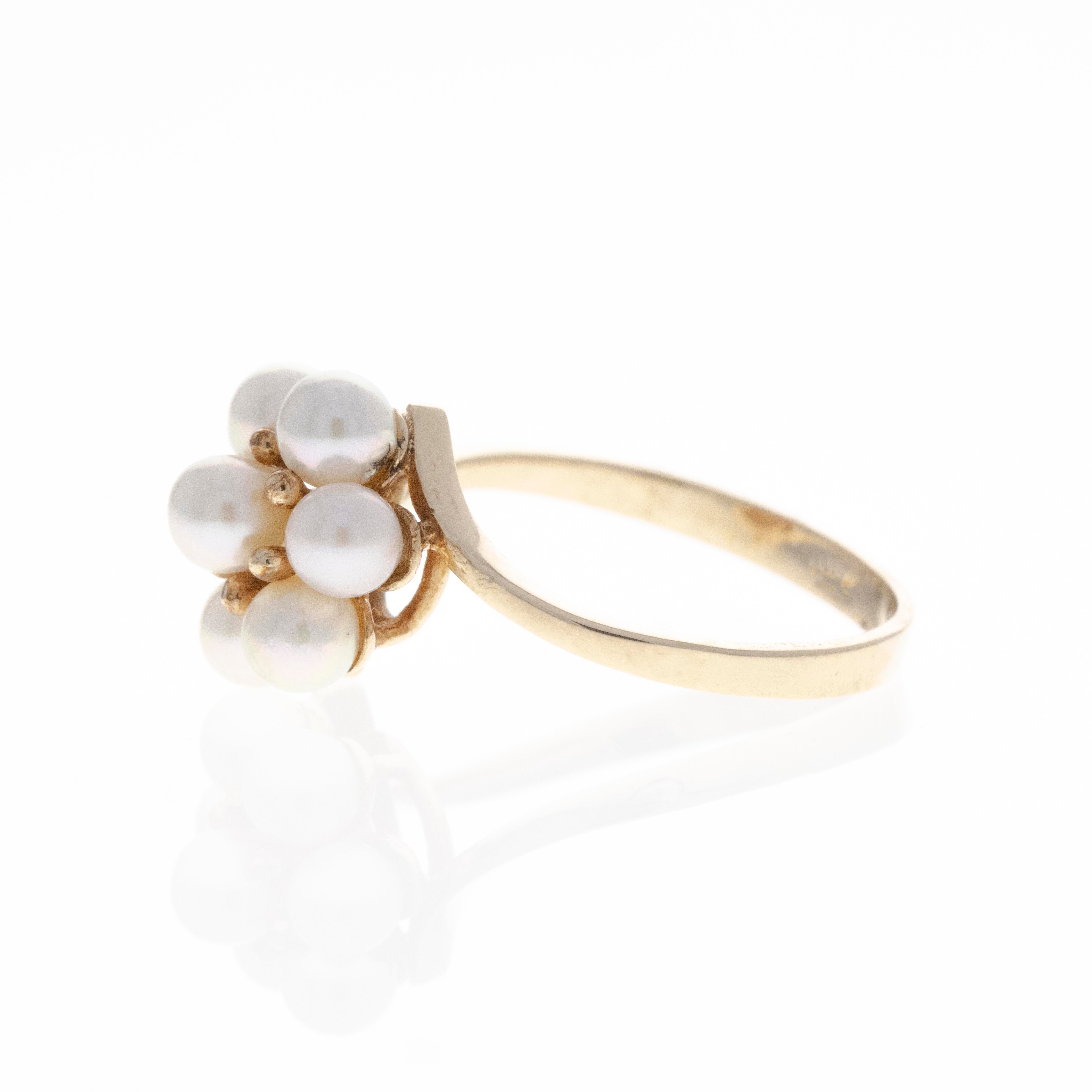 Vintage 14K Yellow Gold Cultured Pearl Flower Ring