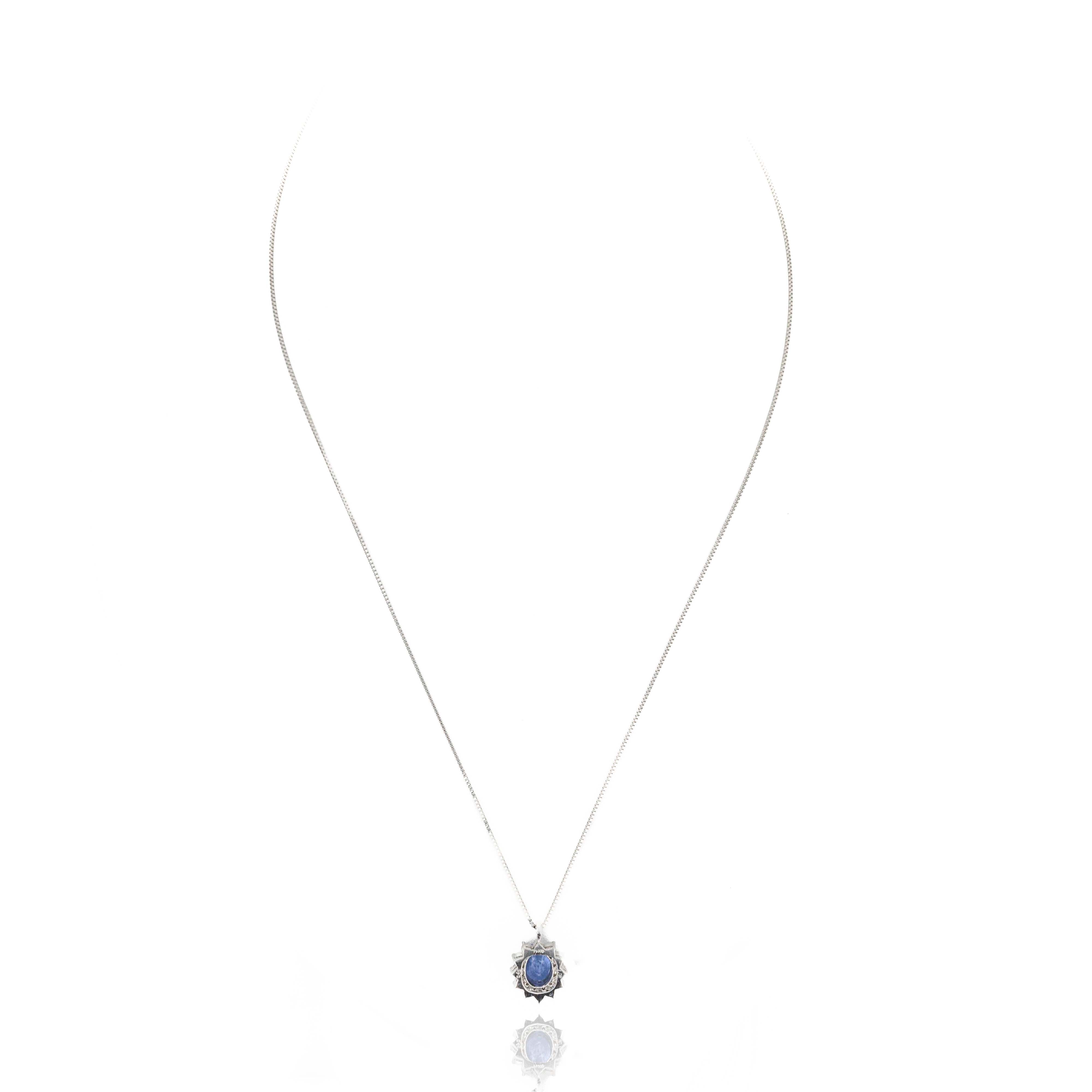 Platinum 1.78 Carat Sapphire Diamond Halo Pendant Necklace - Queen May