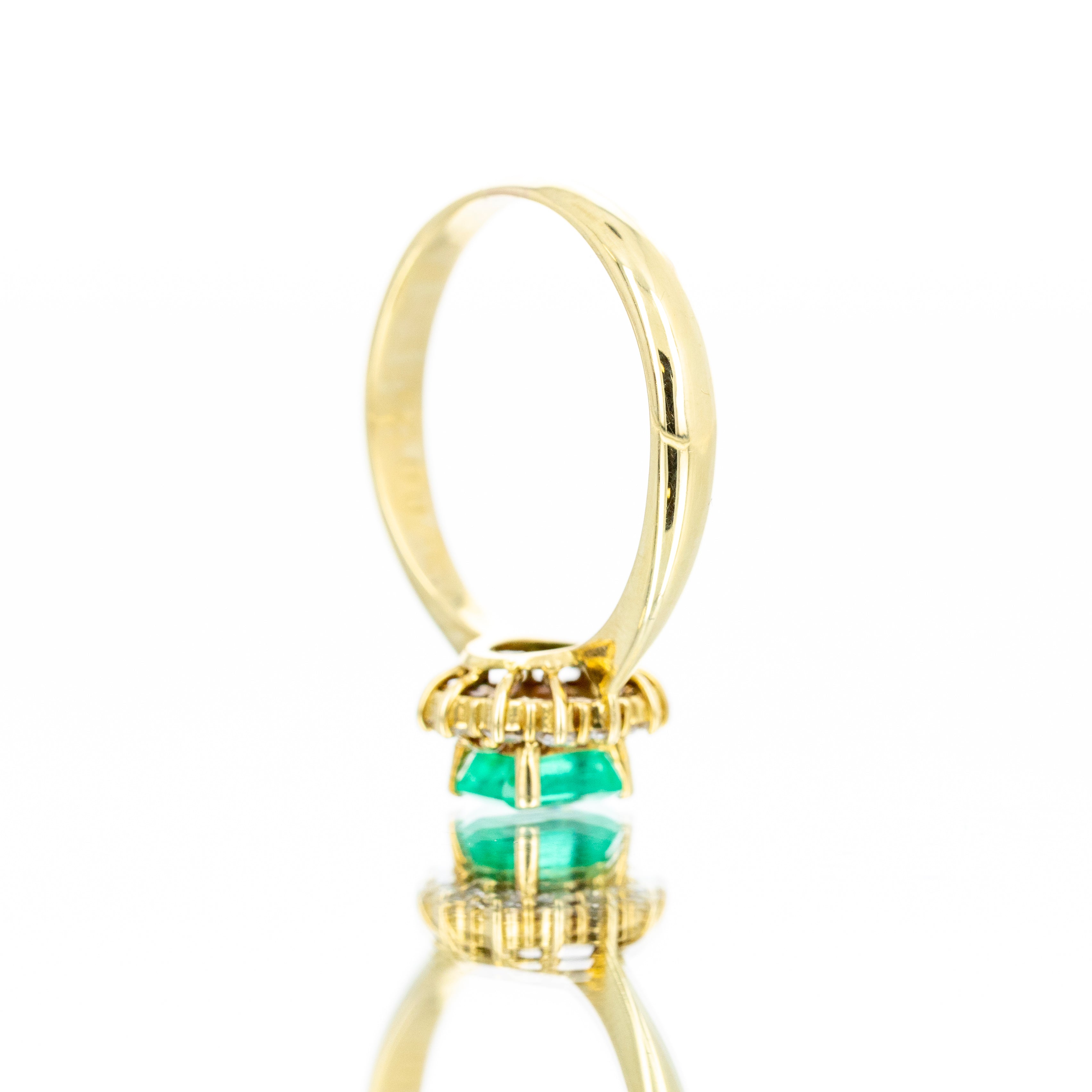 18K Yellow Gold 0.66 Carat Emerald Diamond Halo Ring - Queen May