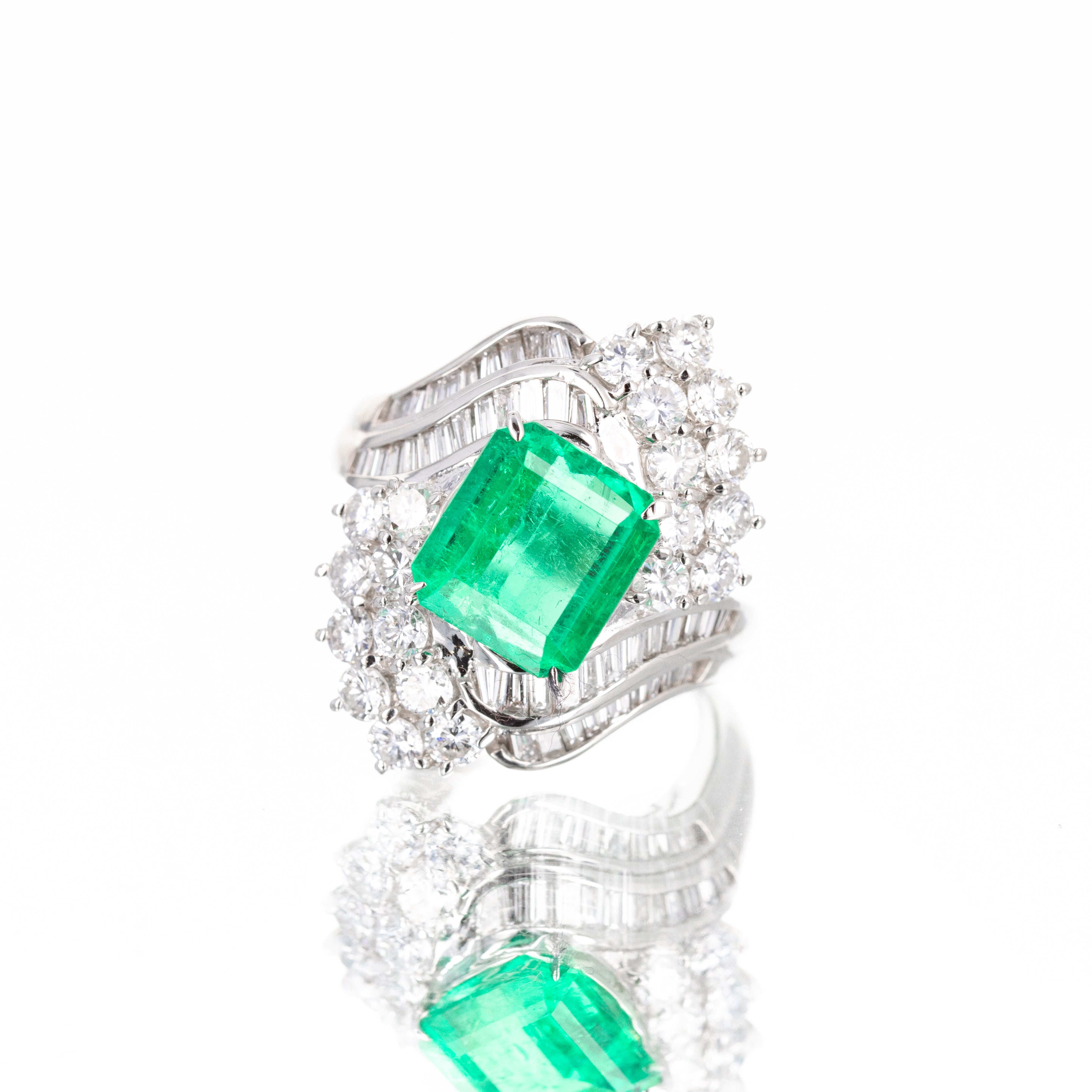 Platinum 2.83 Carat Emerald Diamond Baguette Ring - Queen May