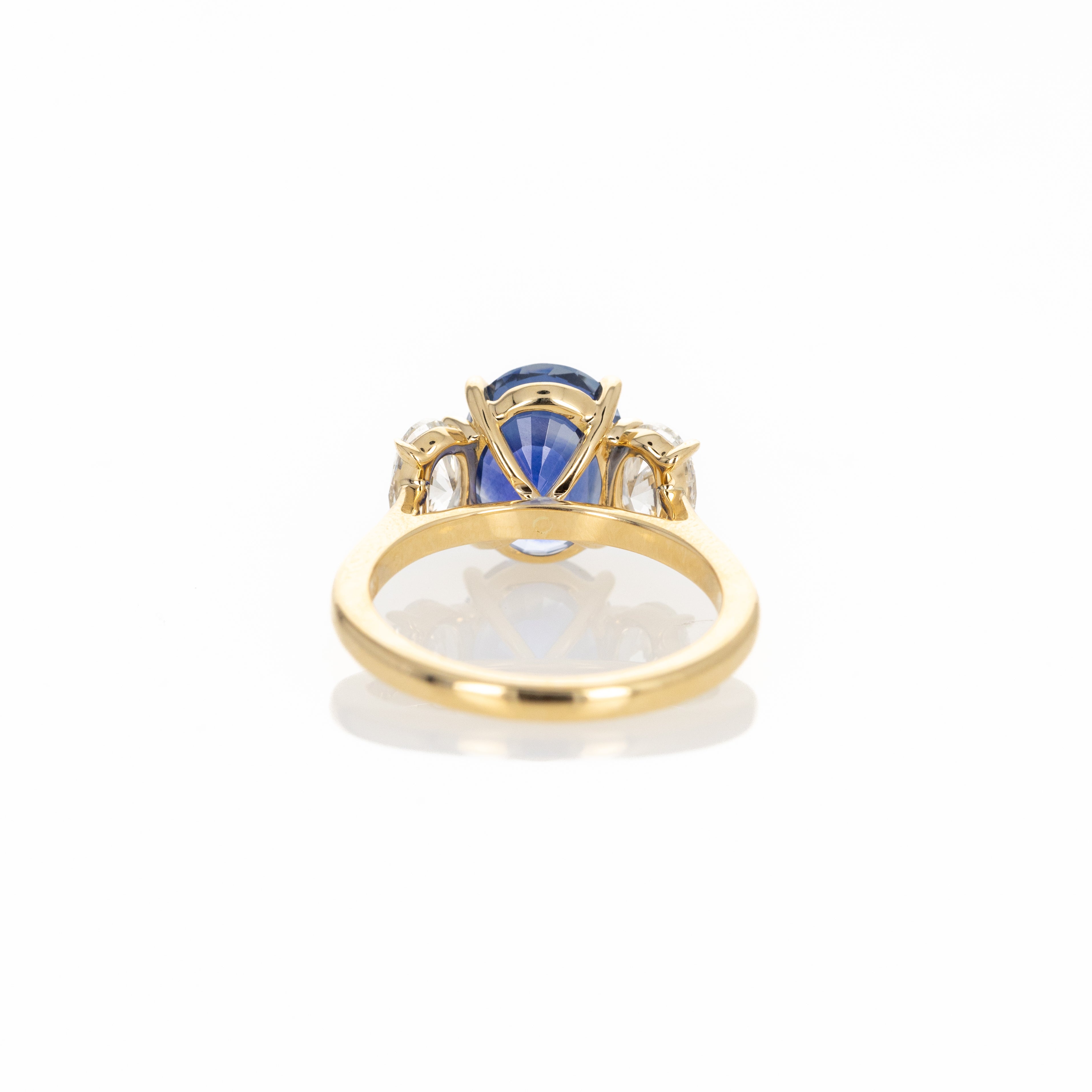 18K Yellow Gold 5.07 Carat Oval Ceylon Sapphire Diamond Three Stone Ring - Queen May