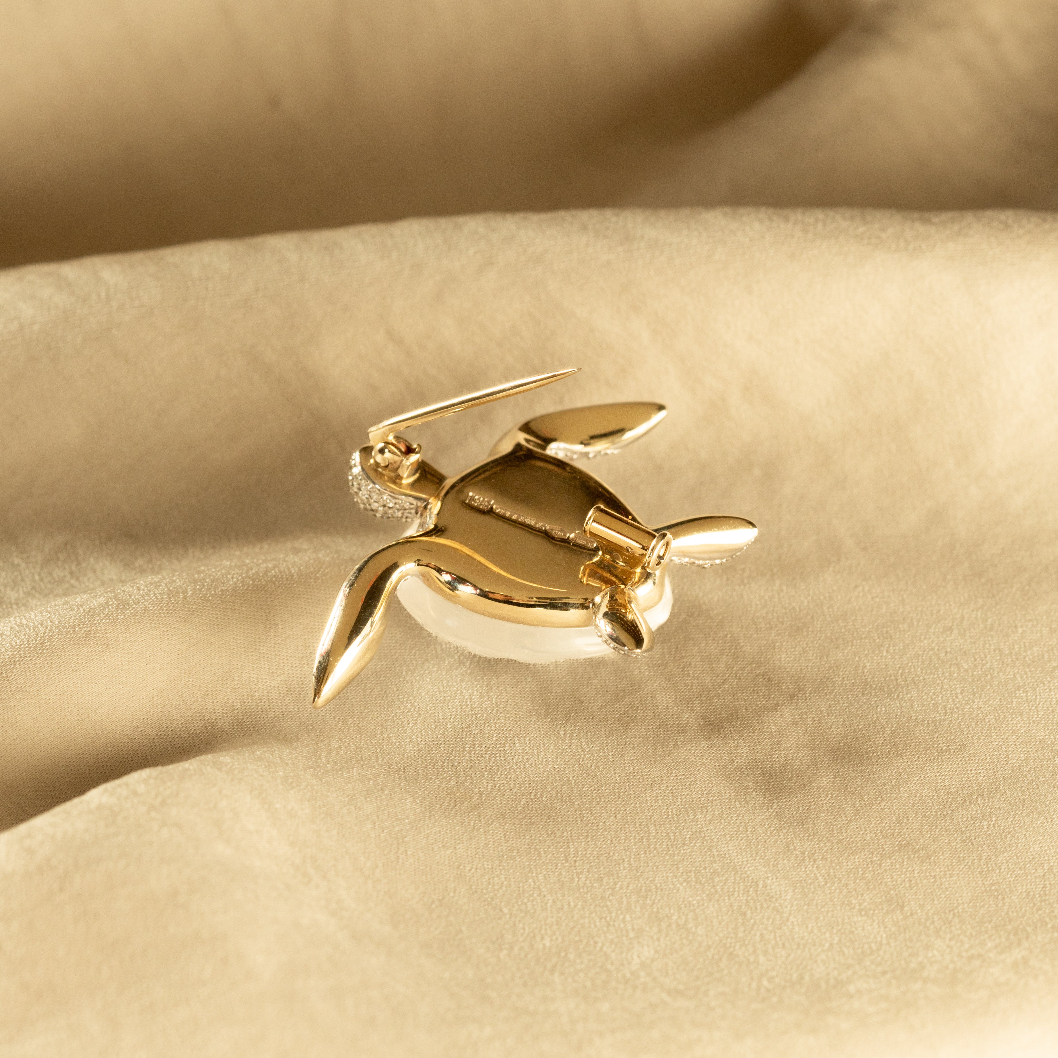 Vhernier Carved Rock Crystal Diamond Sea Turtle Brooch - Queen May