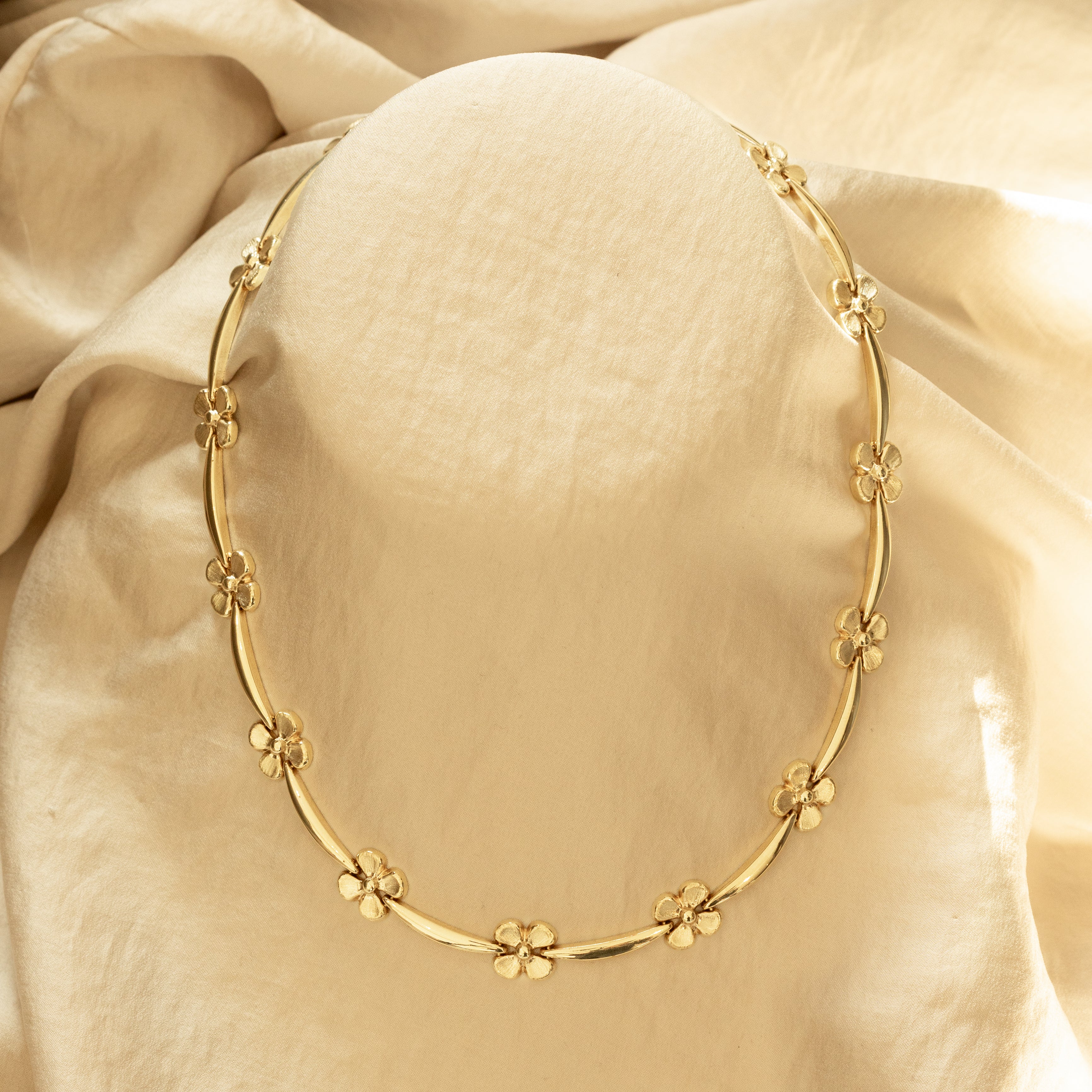 14K Yellow Gold Clover Necklace - Queen May
