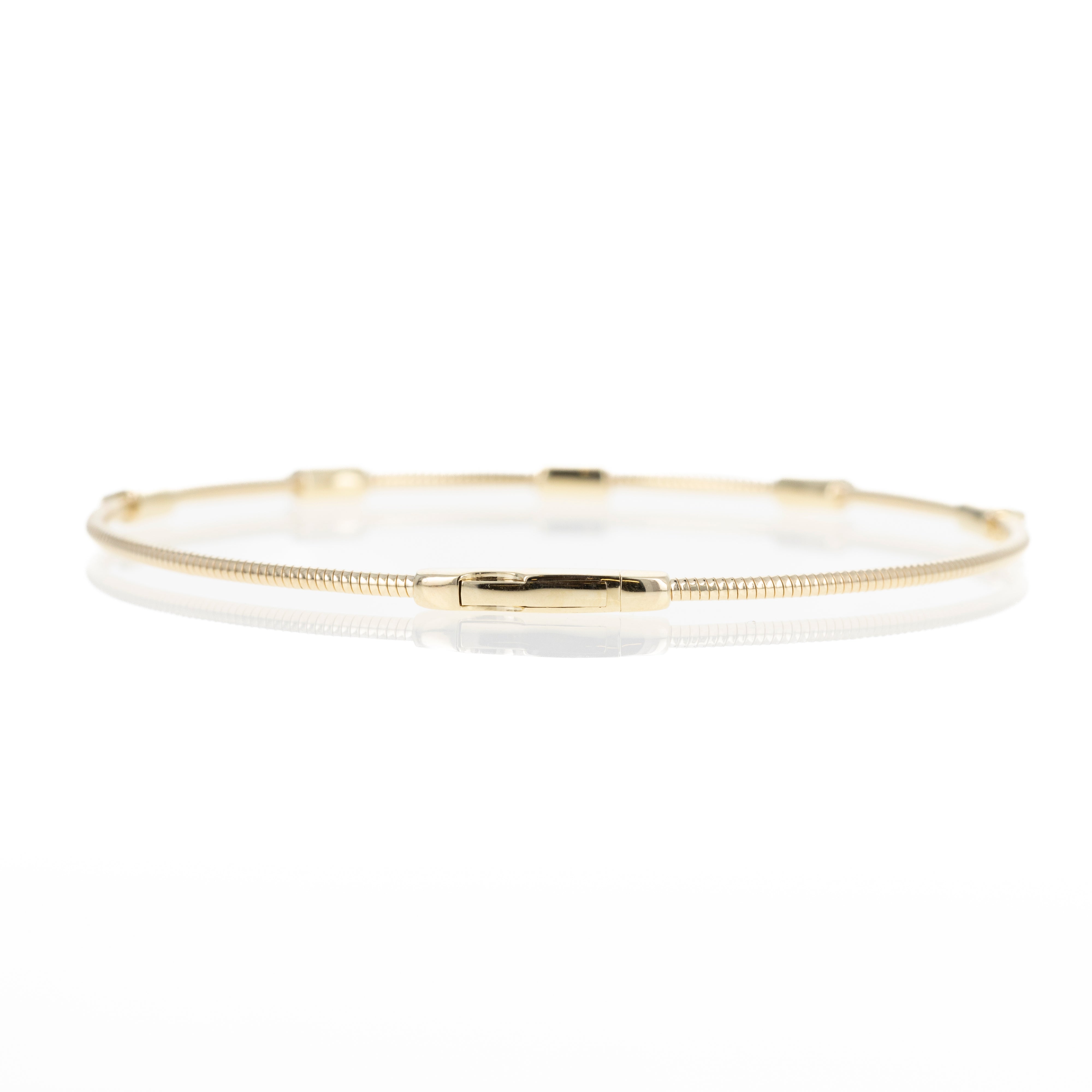 14K Gold 0.20 Carat Diamond Station Flexible Bangle - Queen May