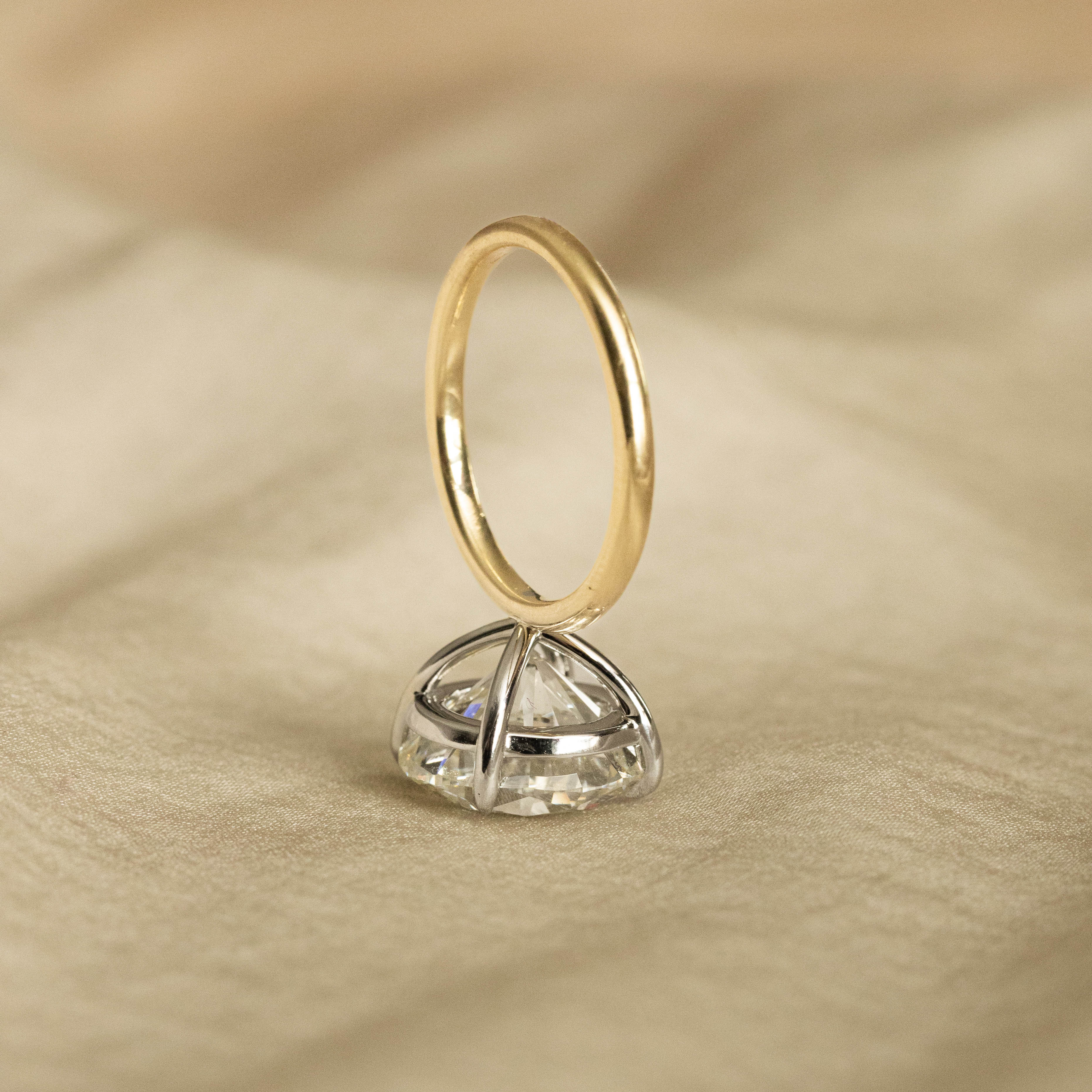 7.57 Carat Round Brilliant Diamond Solitaire Engagement Ring - Queen May