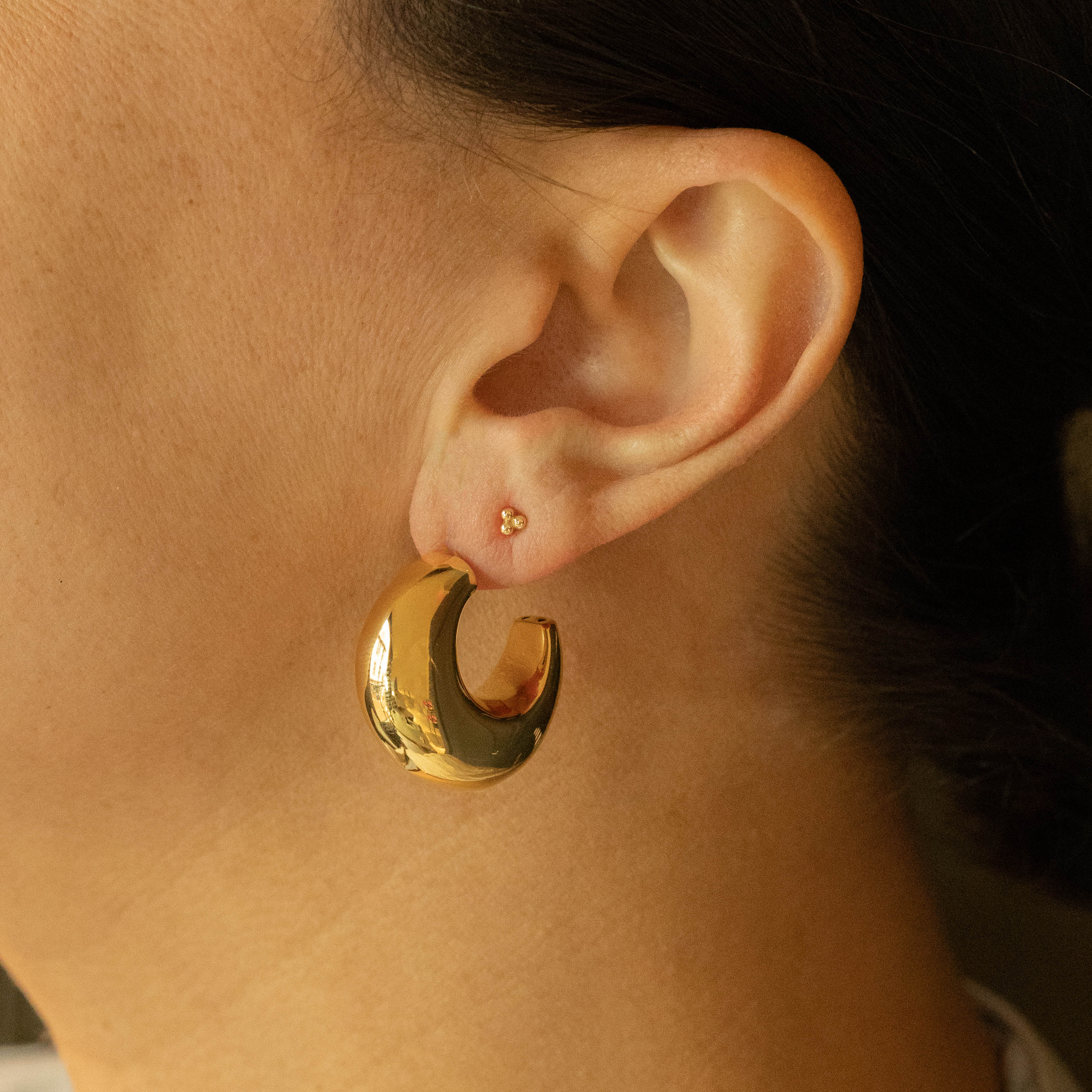 The Perfect Chunky Hoops Medium - Queen May