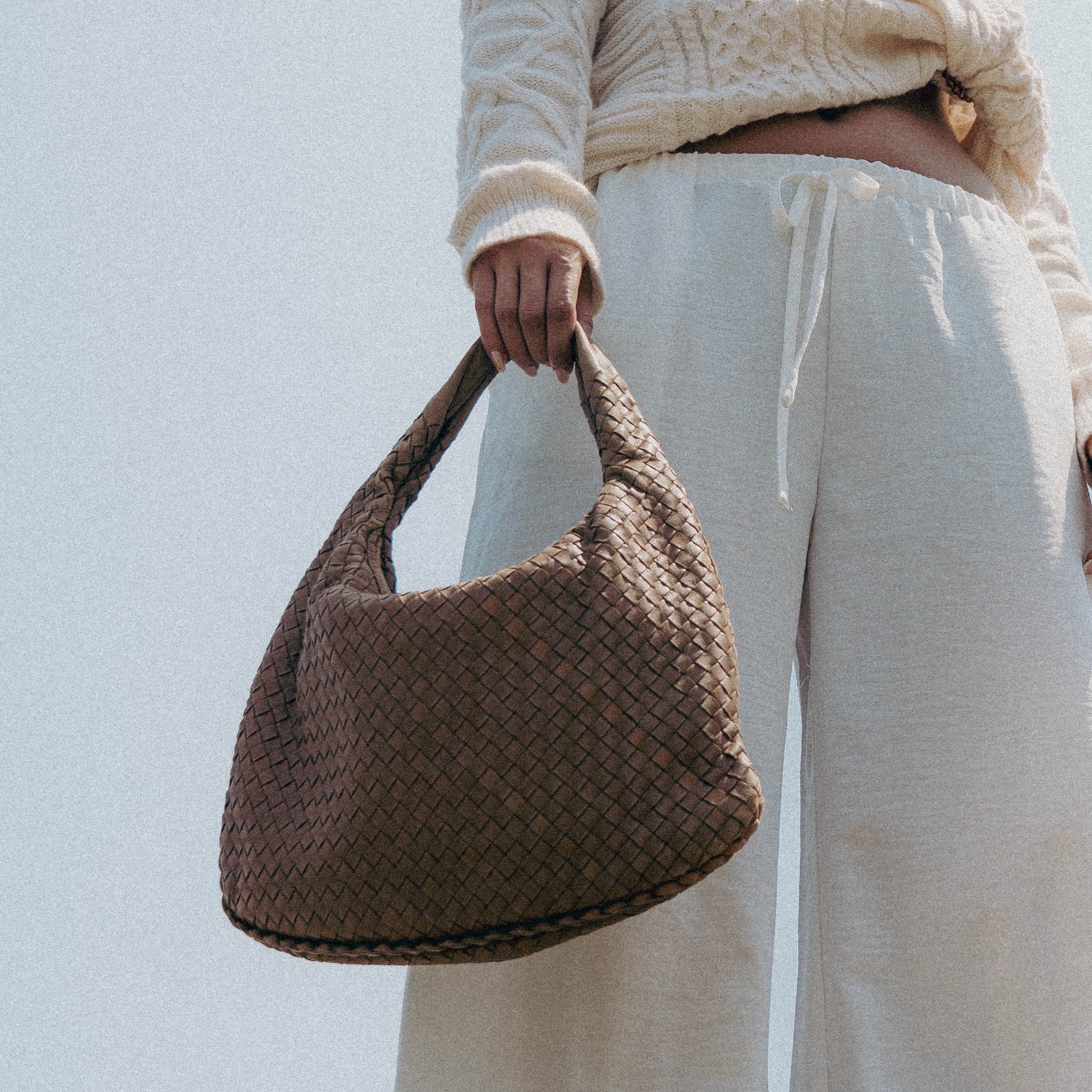 Bottega Veneta Intrecciato Brown - Queen May
