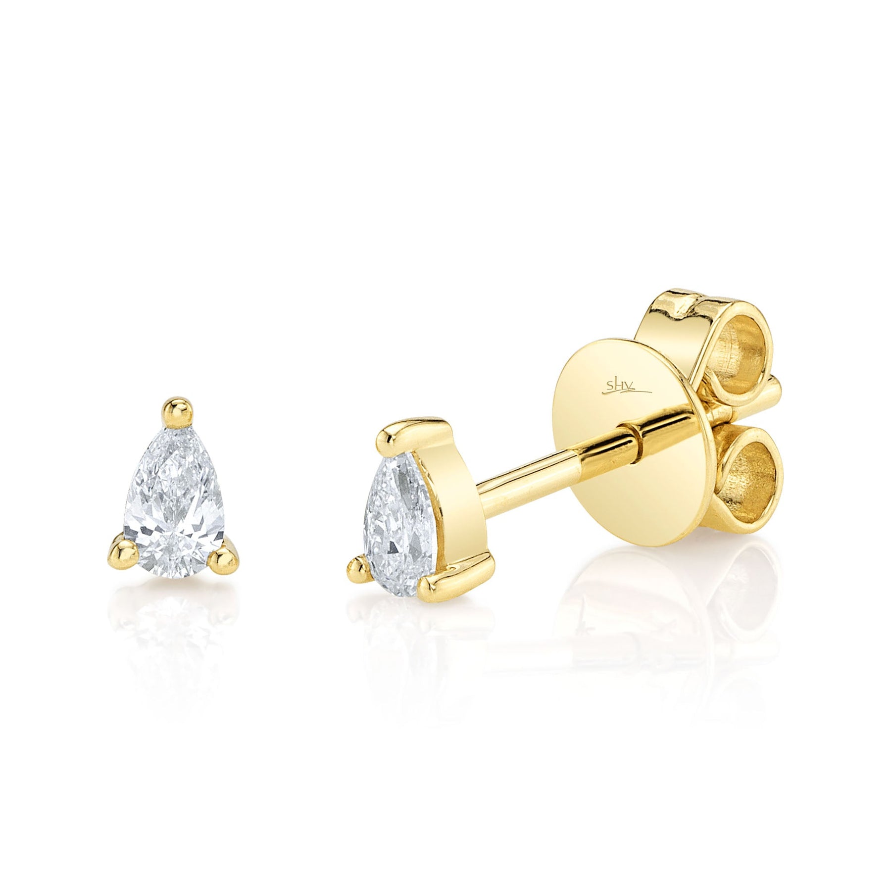 14K Yellow Gold 0.15 Carat Pear Diamond Stud Earrings
