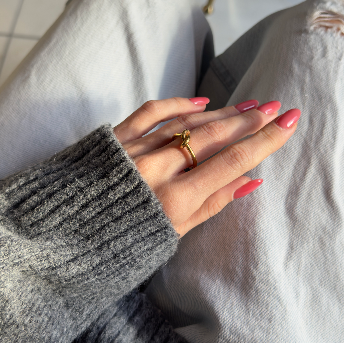 Celine Knot Ring - Queen May