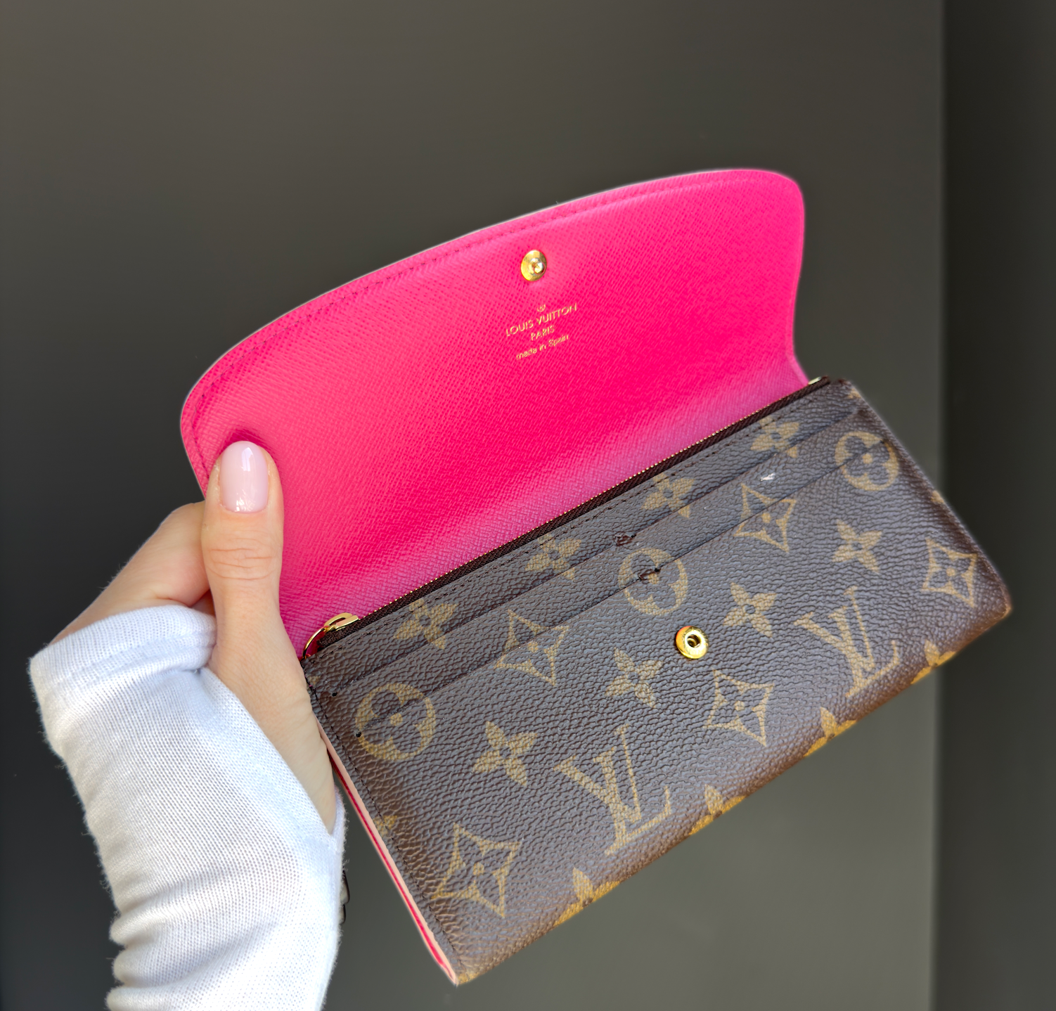Louis Vuitton Monogram Bloom Flower Emilie Wallet Fuchsia - Queen May
