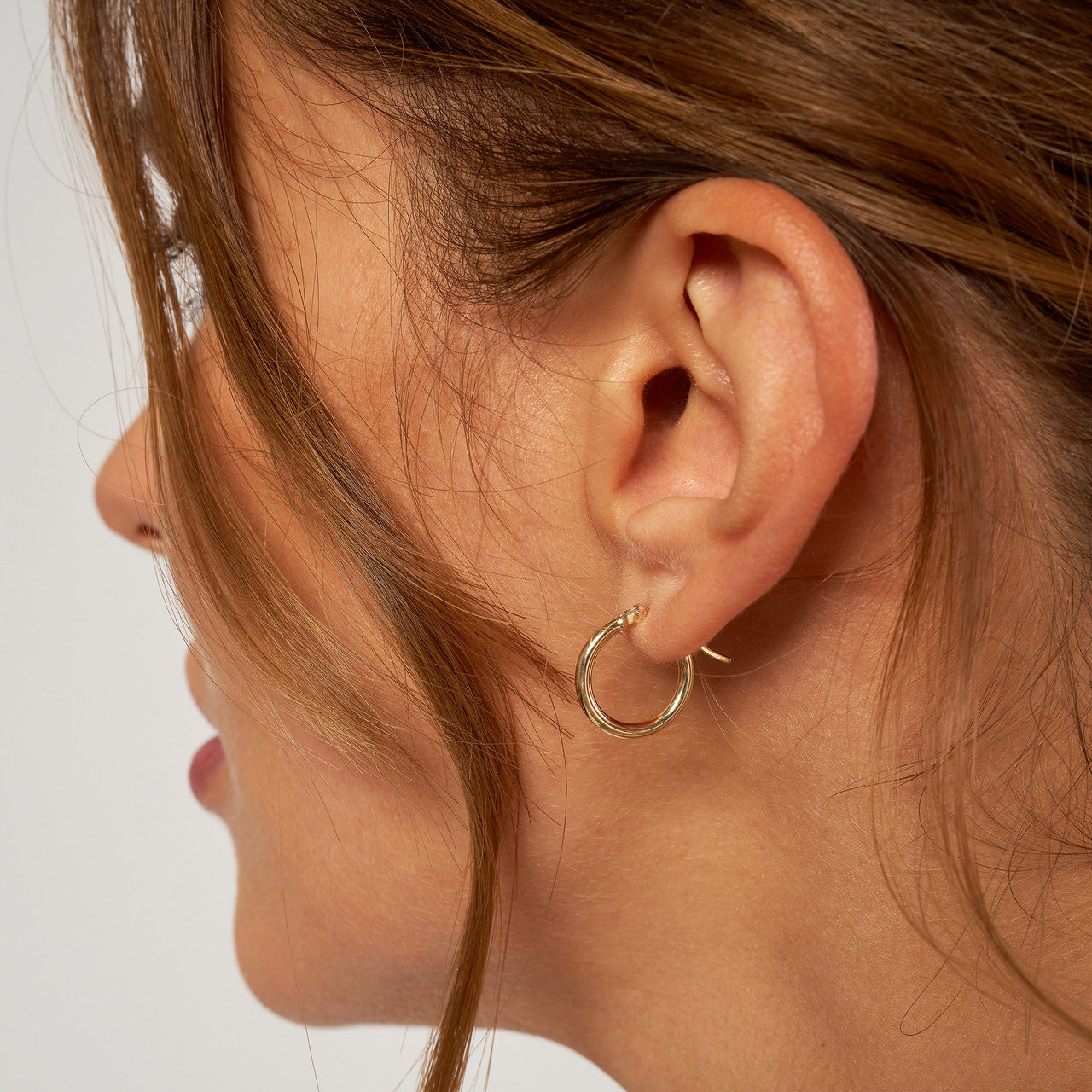 14K Gold Hoop Earrings 2 x 15 MM (Small Size) - Queen May